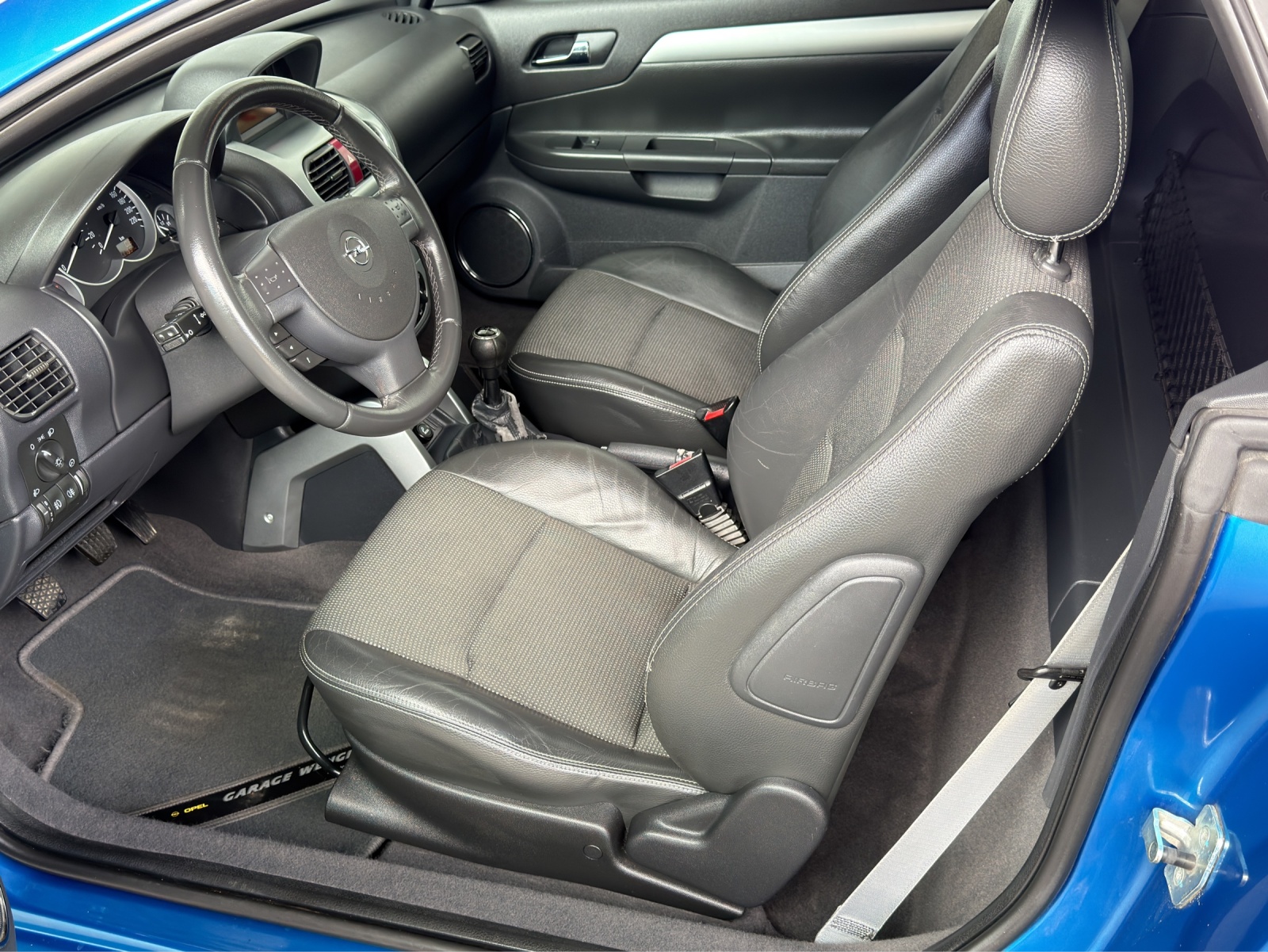 OPEL Tigra 1.8 Sport-image-9