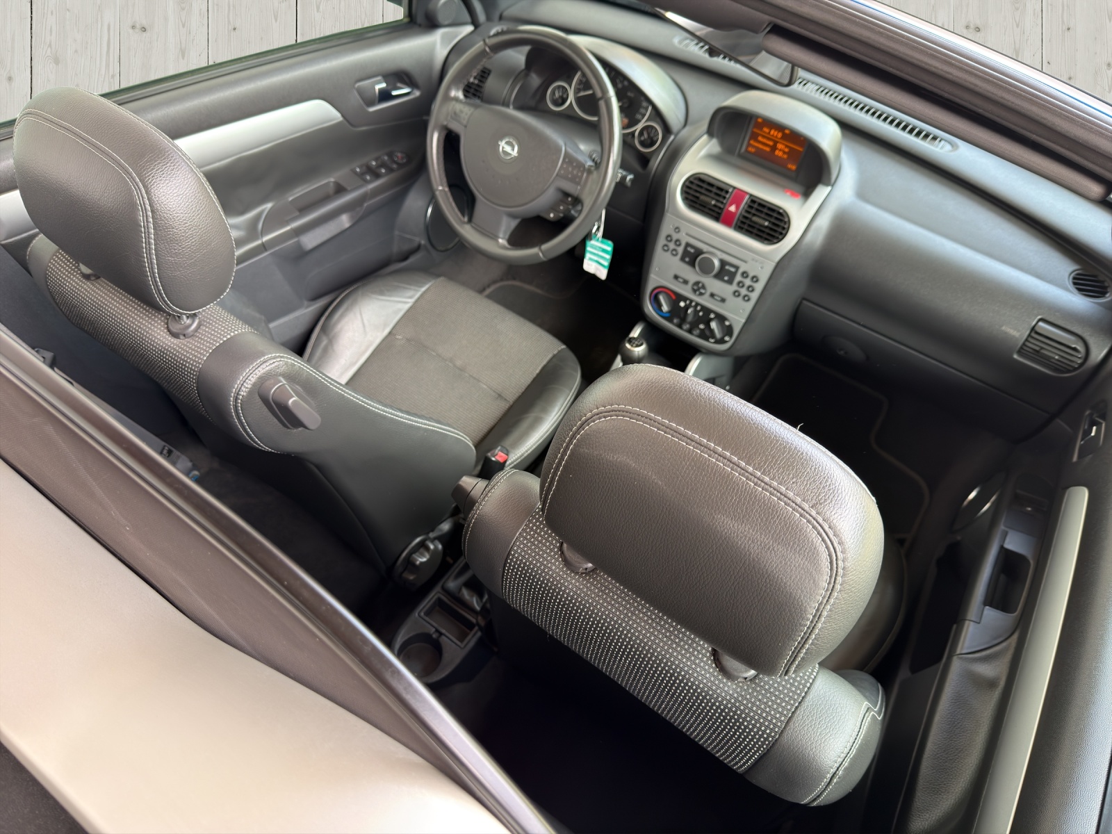 OPEL Tigra 1.8 Sport-image-8