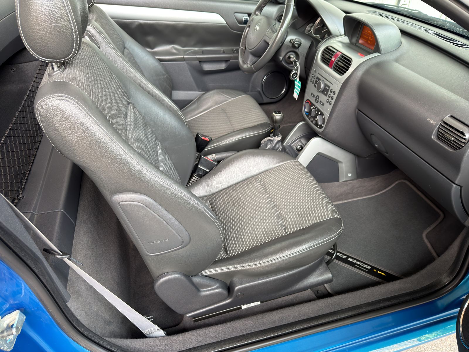 OPEL Tigra 1.8 Sport-image-12
