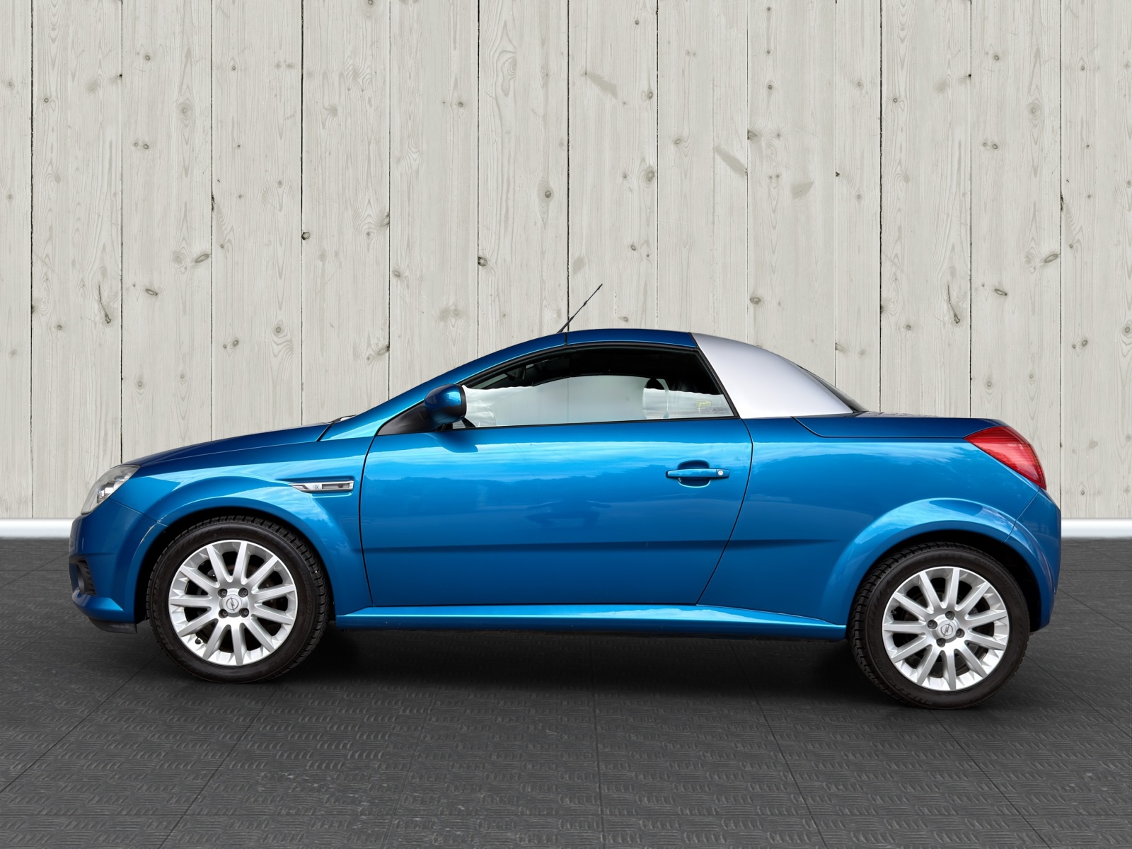 OPEL Tigra 1.8 Sport-image-3