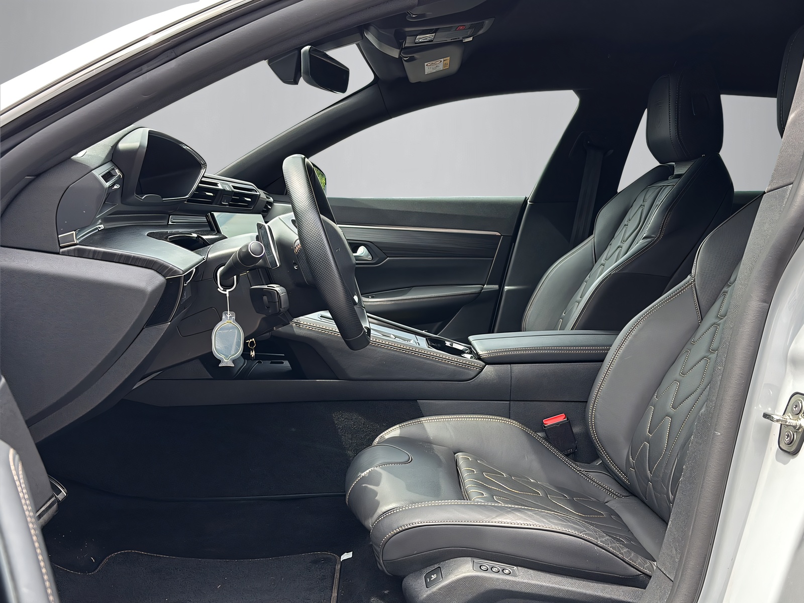 PEUGEOT 508 SW 1.6 Plug-in Hybrid GT-image-2