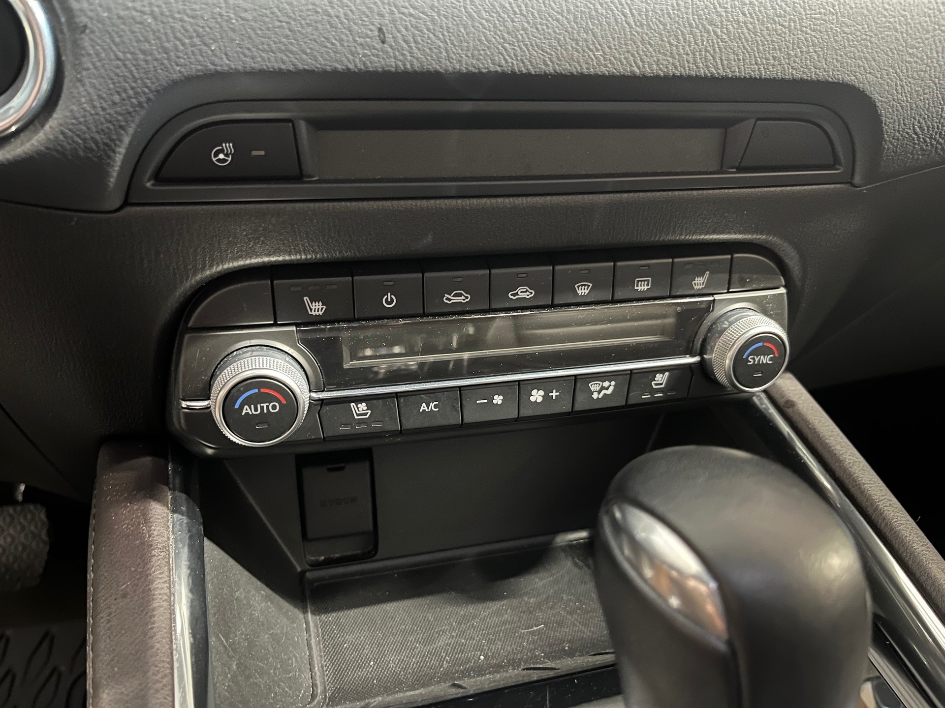 MAZDA CX-5 SKYACTIV-G 194 Revolution AWD Automat-image-11