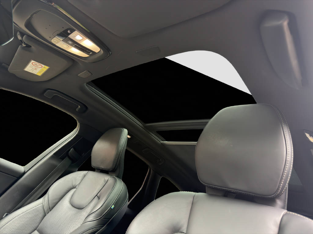 VOLVO XC60 2.0 T8 TE R-Design eAWD-image-11