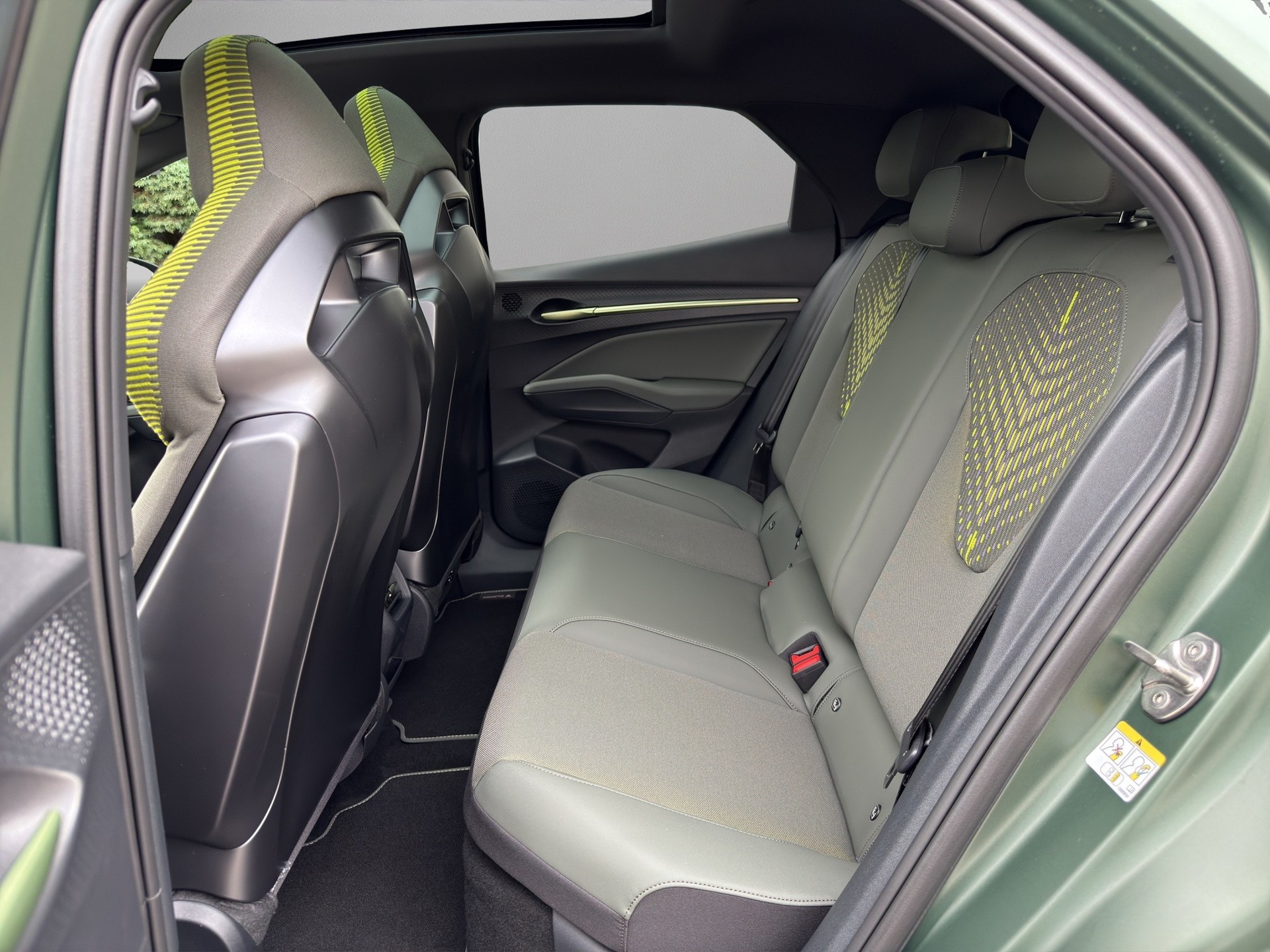 CUPRA Raval 52 kWh VZ Extreme Launch Edition-image-5