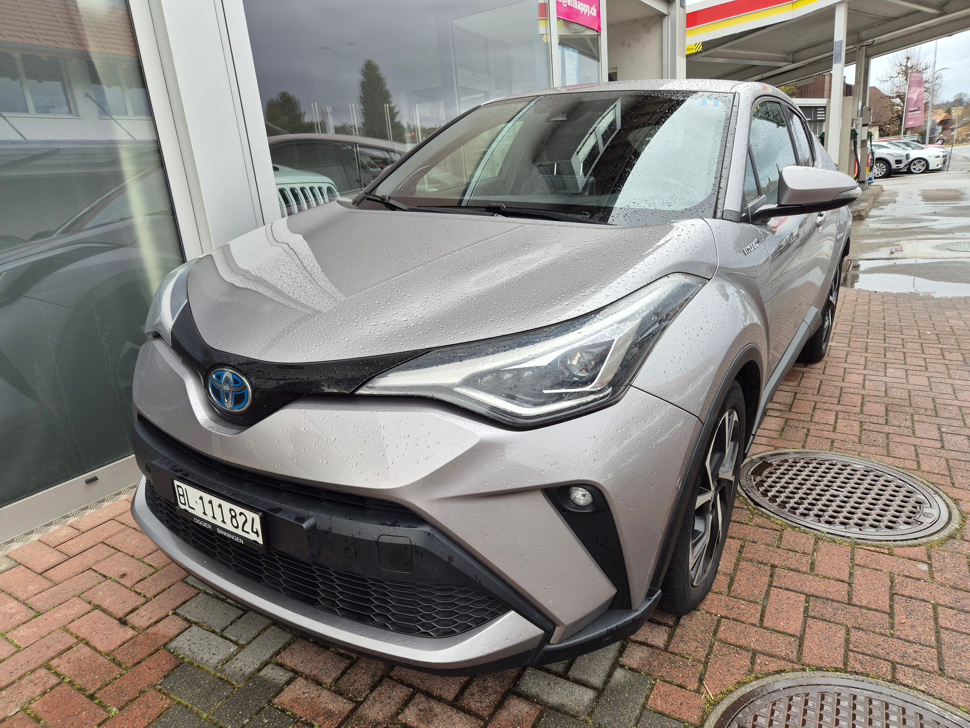 TOYOTA C-HR 1.8 HSD CVT Trend-image-0
