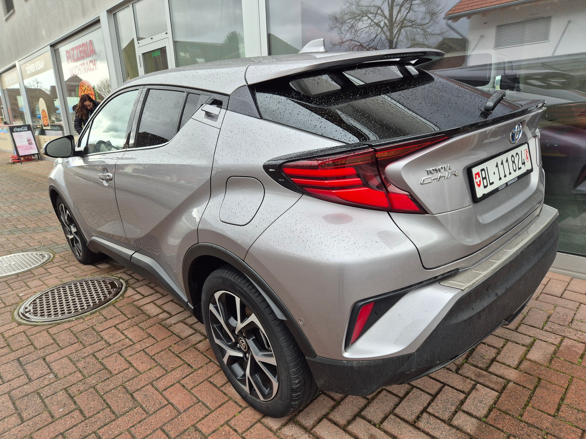 TOYOTA C-HR 1.8 HSD CVT Trend-image-2