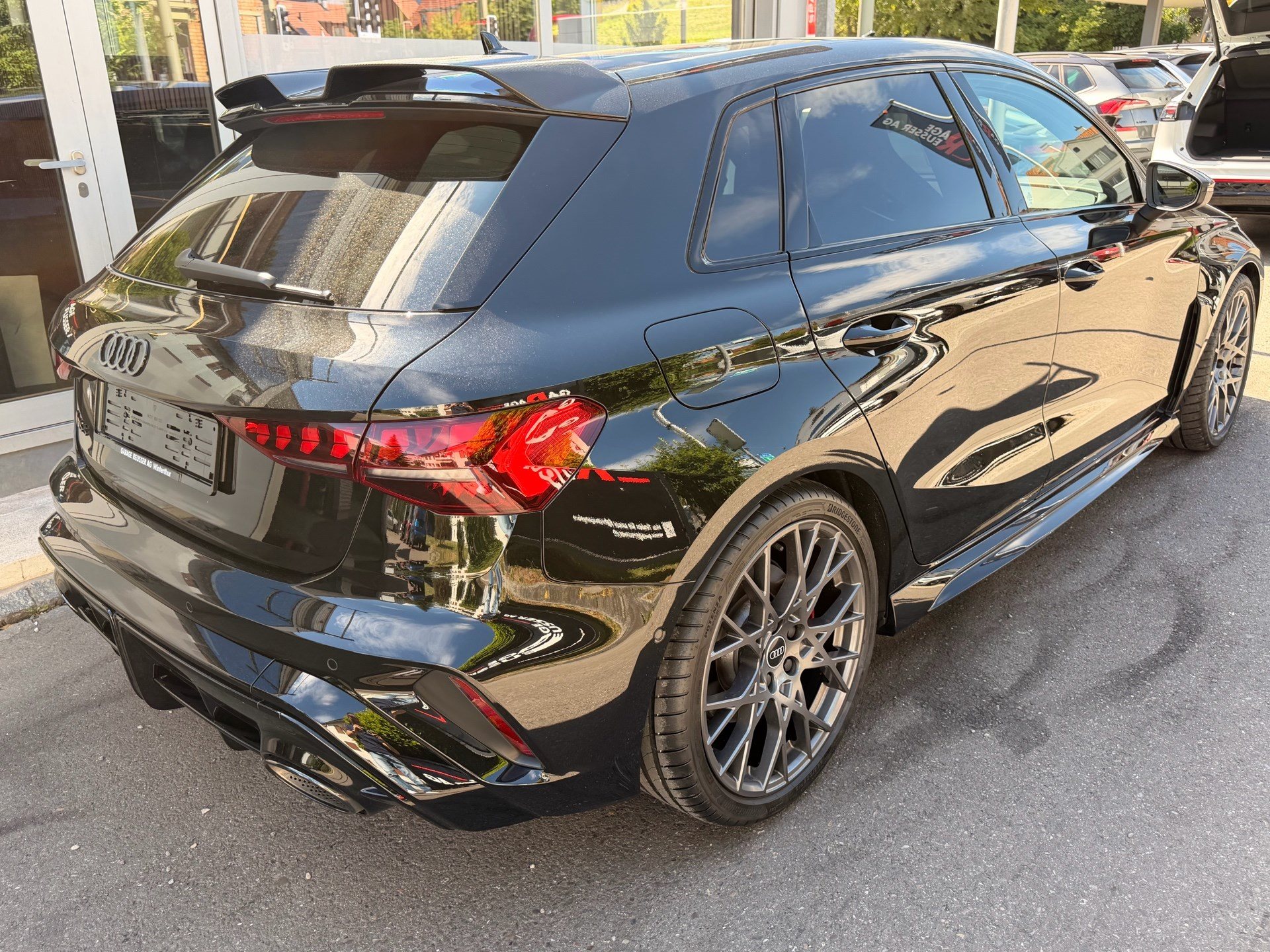 AUDI RS3 SPORTBACK 2.5 400PS TFSI QUATTRO *** VOLLAUSSTATTUNG MIT SCHALENSITZEN ***-image-3