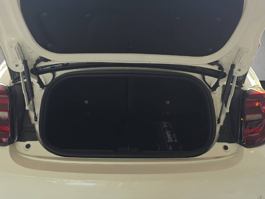 FIAT 500 Cabrio 1.0 Hybrid La Prima-image-12