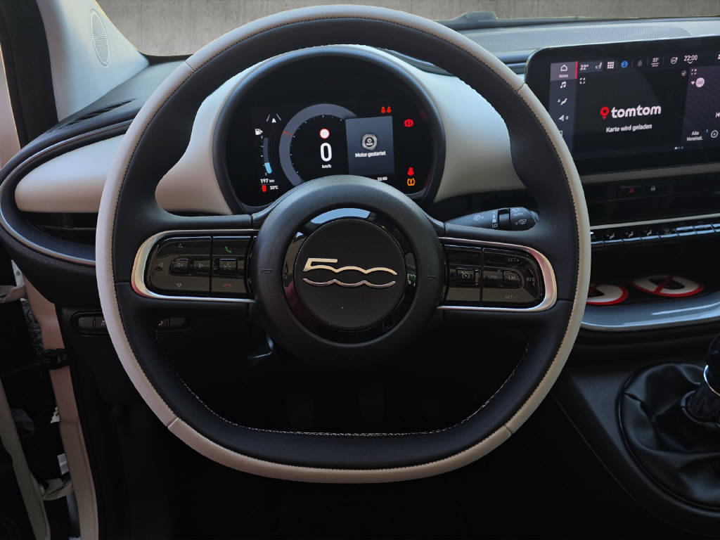 FIAT 500 Cabrio 1.0 Hybrid La Prima-image-10