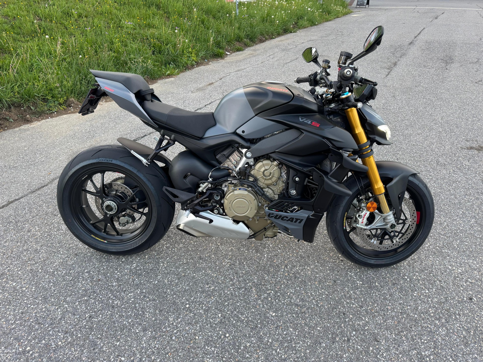DUCATI Streetfighter V4 S