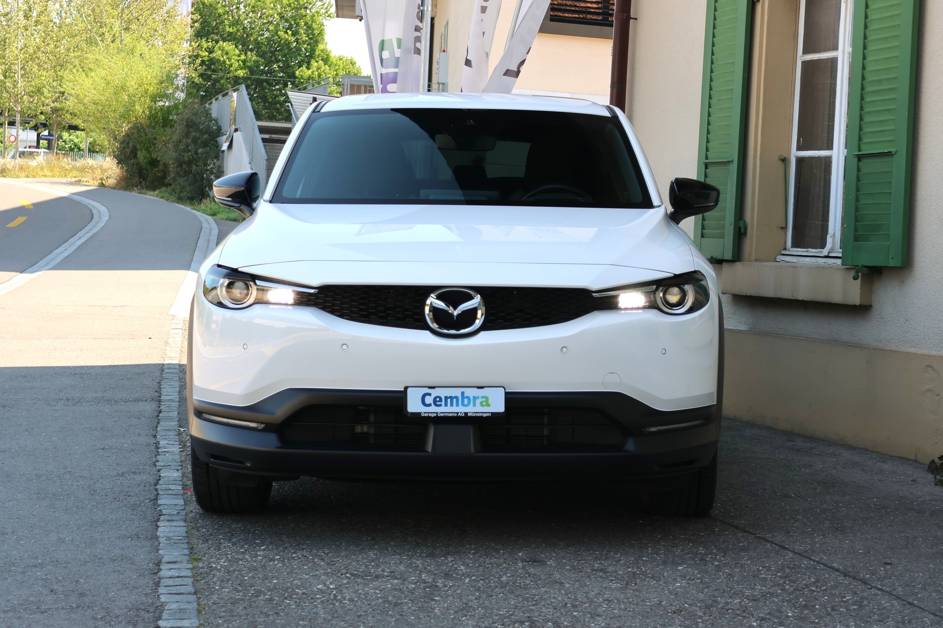 MAZDA MX-30 PHEV e-Skyactiv R-EV 170 Exclusive-Line-image-1