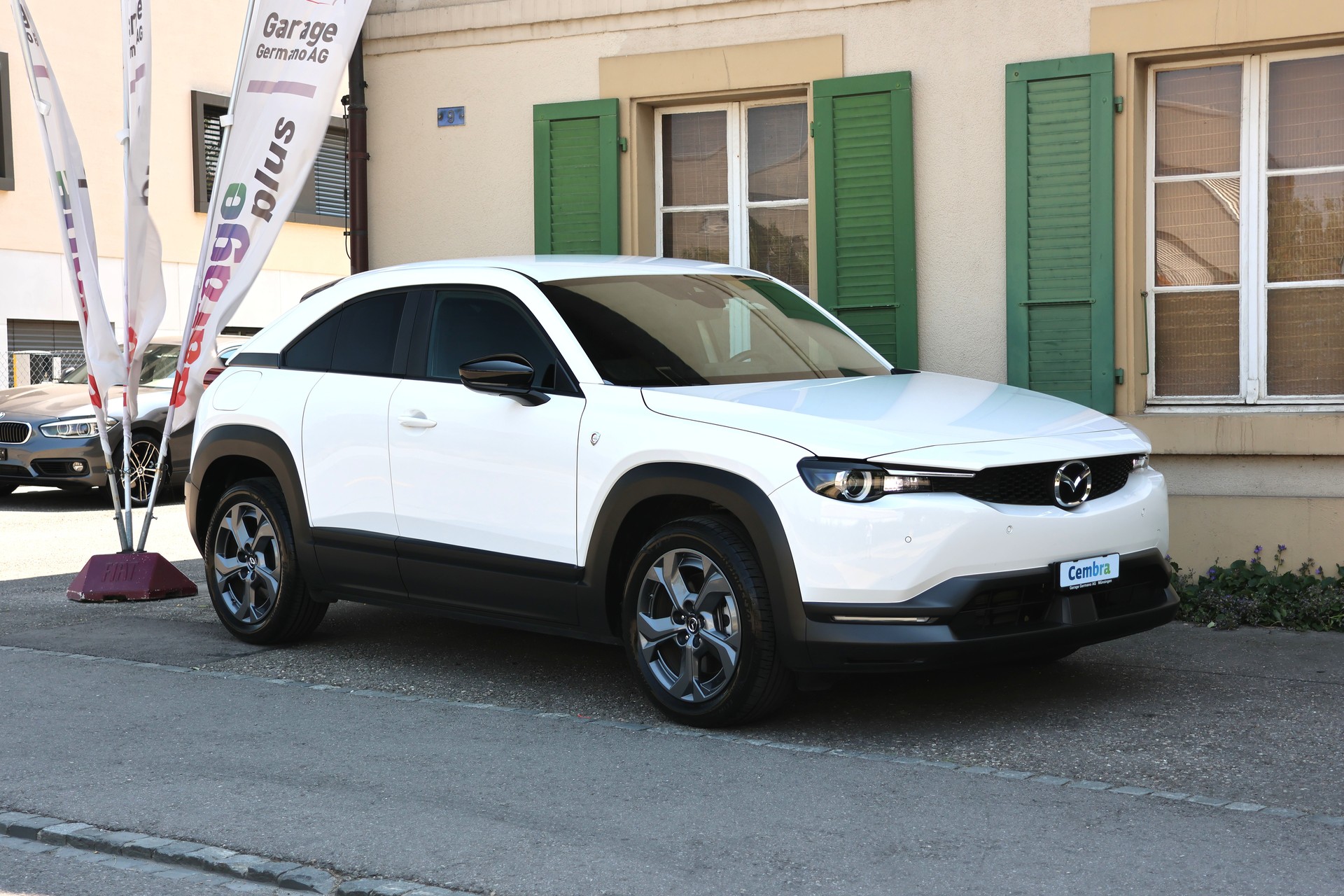 MAZDA MX-30 PHEV e-Skyactiv R-EV 170 Exclusive-Line-image-2