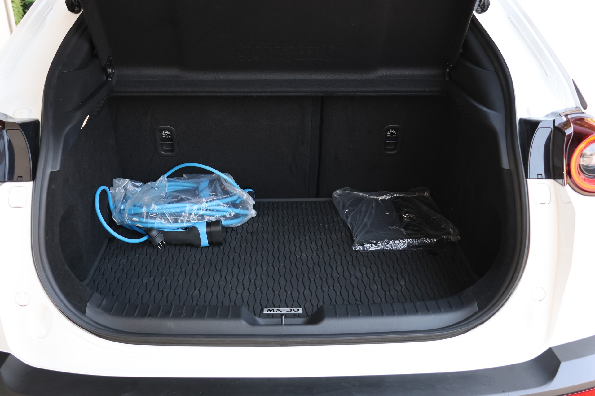 MAZDA MX-30 PHEV e-Skyactiv R-EV 170 Exclusive-Line-image-7