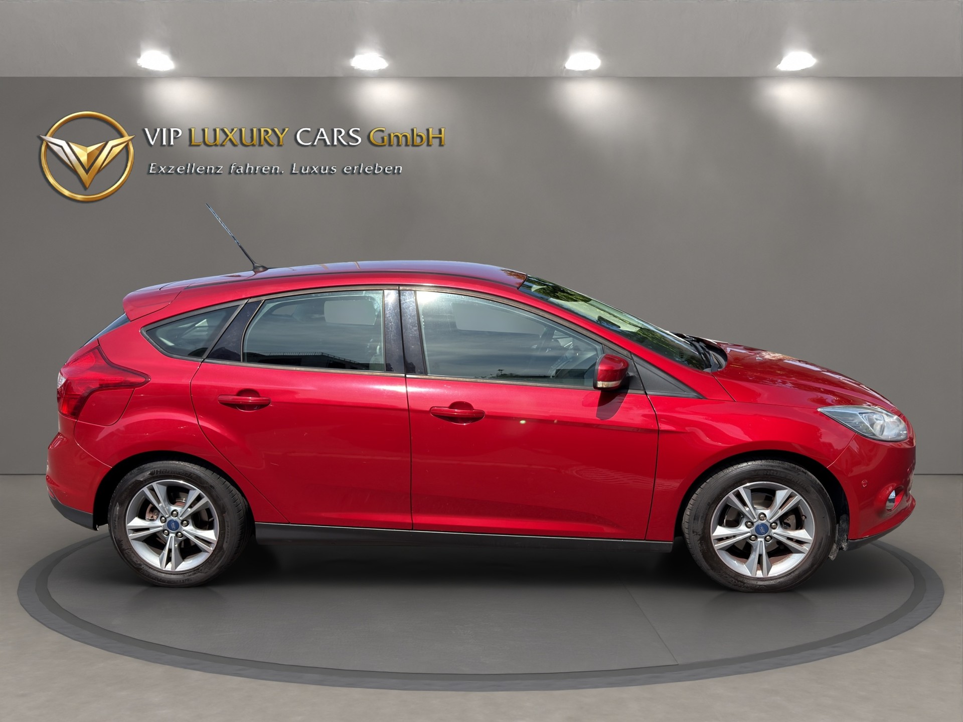 FORD Focus 1.0 SCTi Titanium-image-4