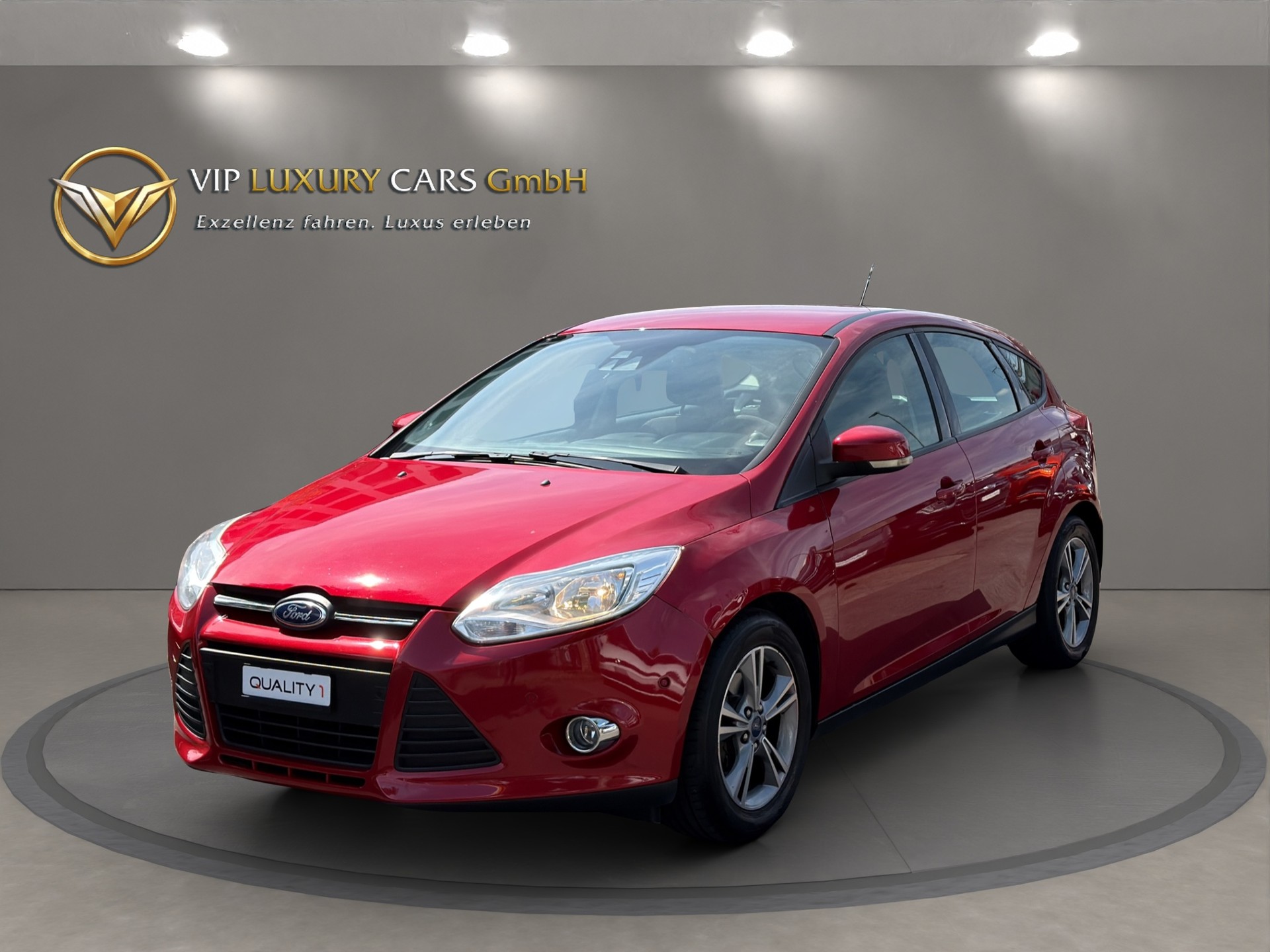 FORD Focus 1.0 SCTi Titanium-image-1