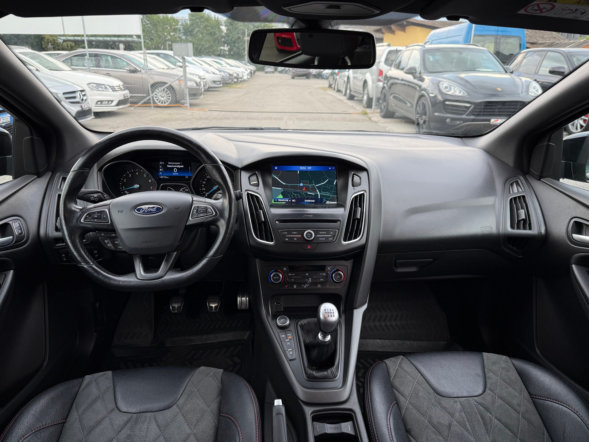 FORD Focus 1.5 SCTi ST Line 182PS / Frisch ab MFK / 1 Jahr Garantie / Rückfahrkamera / Leder/Alcantara / Navi / Lenkradheizung-image-8