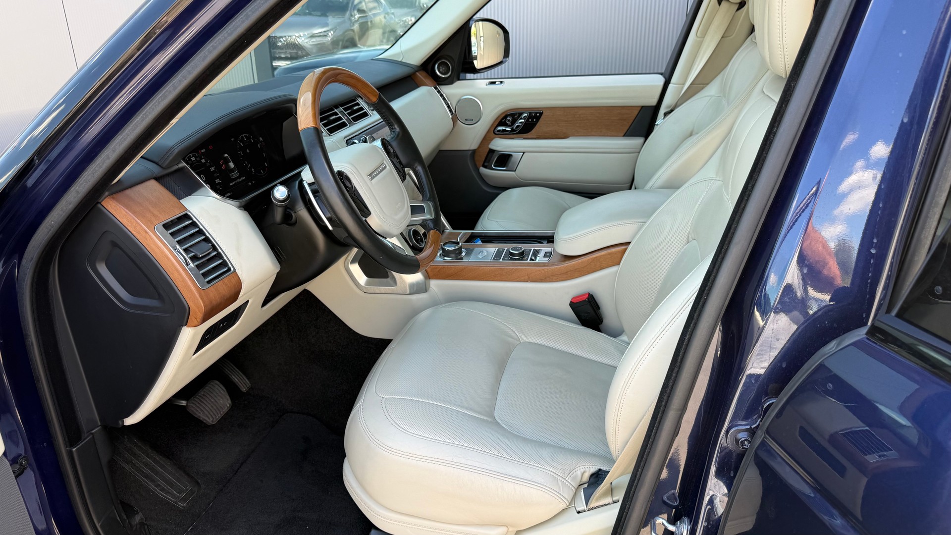 LAND ROVER Range Rover 5.0 V8 S/C AB Automatic-image-12