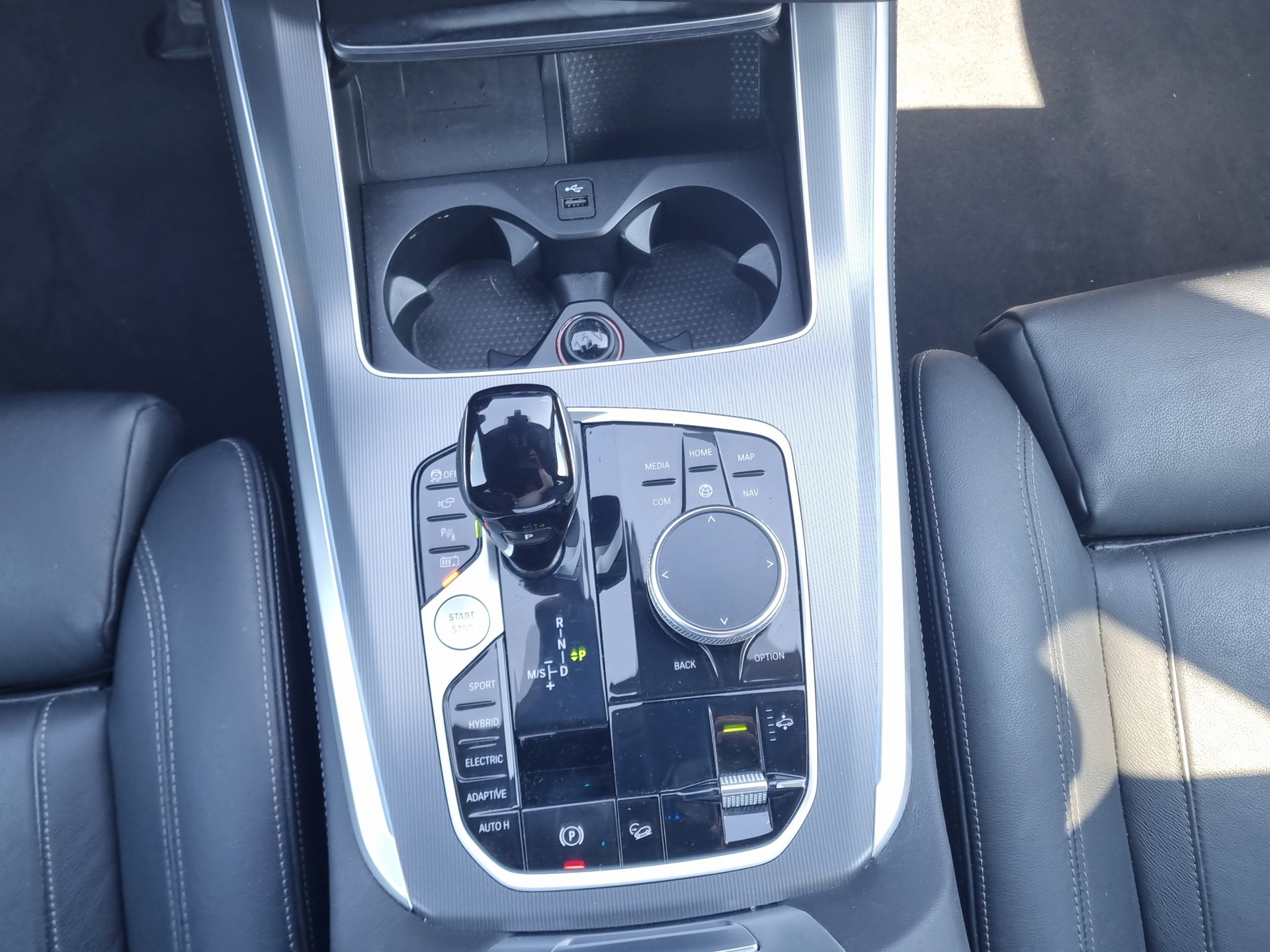 BMW X5 xDrive45e M Sport Steptronic-image-16