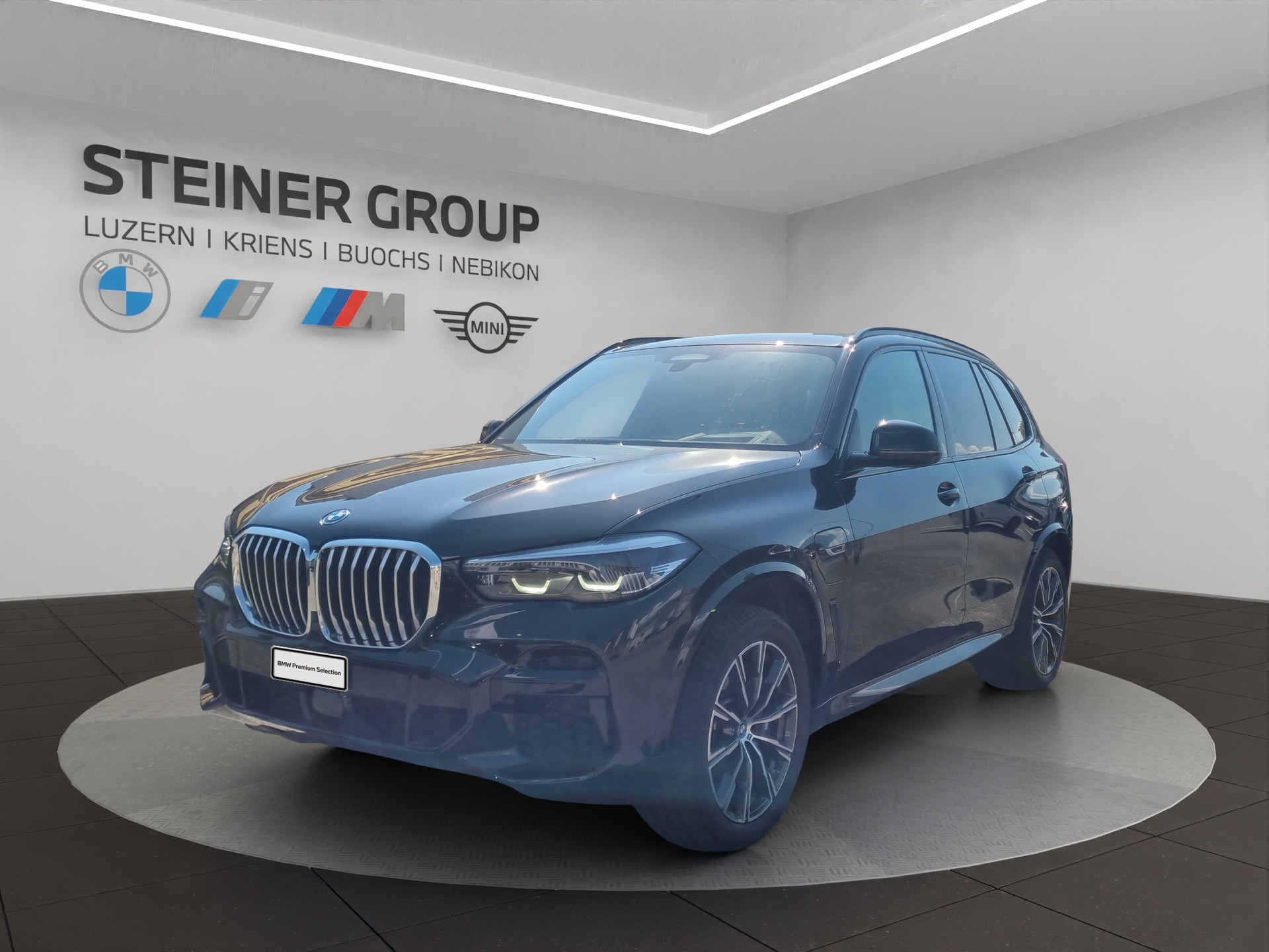 BMW X5 xDrive45e M Sport Steptronic-image-0
