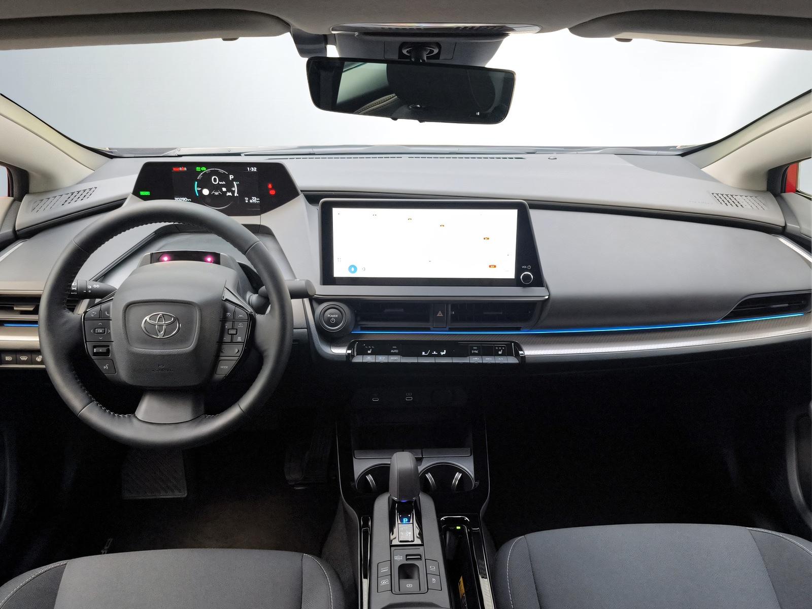 TOYOTA Prius 2.0 Plug-In-Hybrid Style-image-10