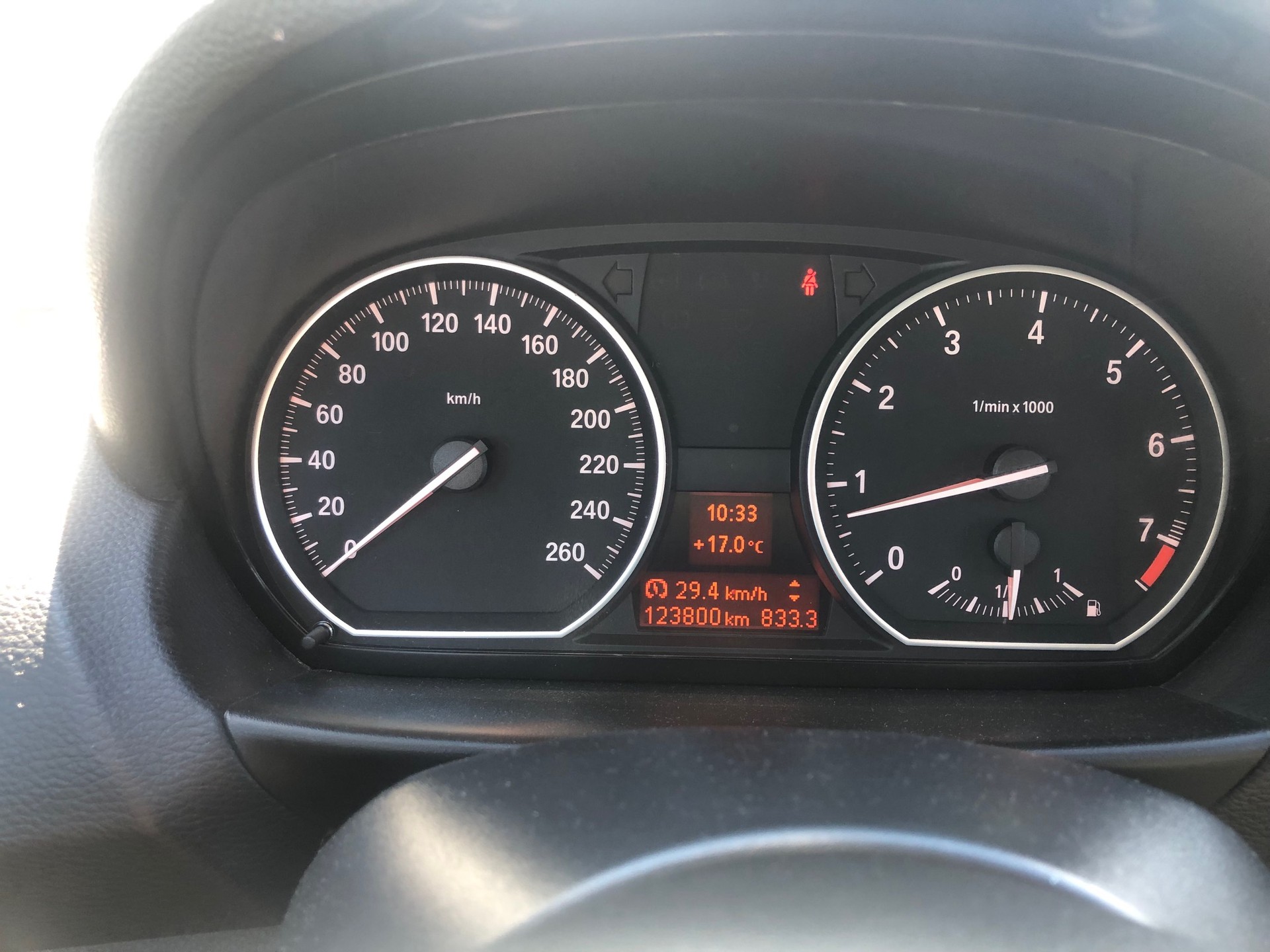 BMW 120i-image-8