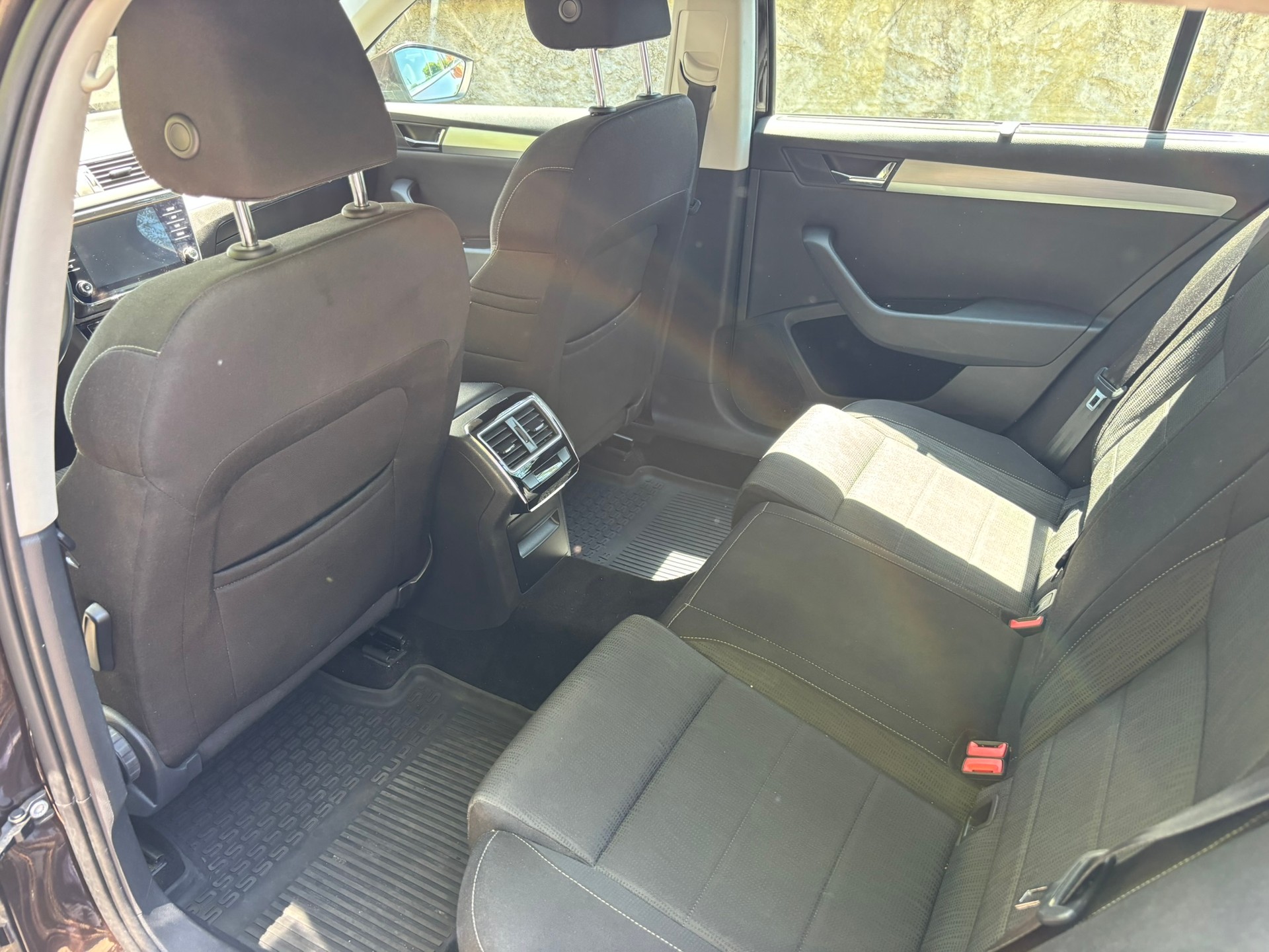 SKODA 1.5 TSI Ambition DSG-image-5