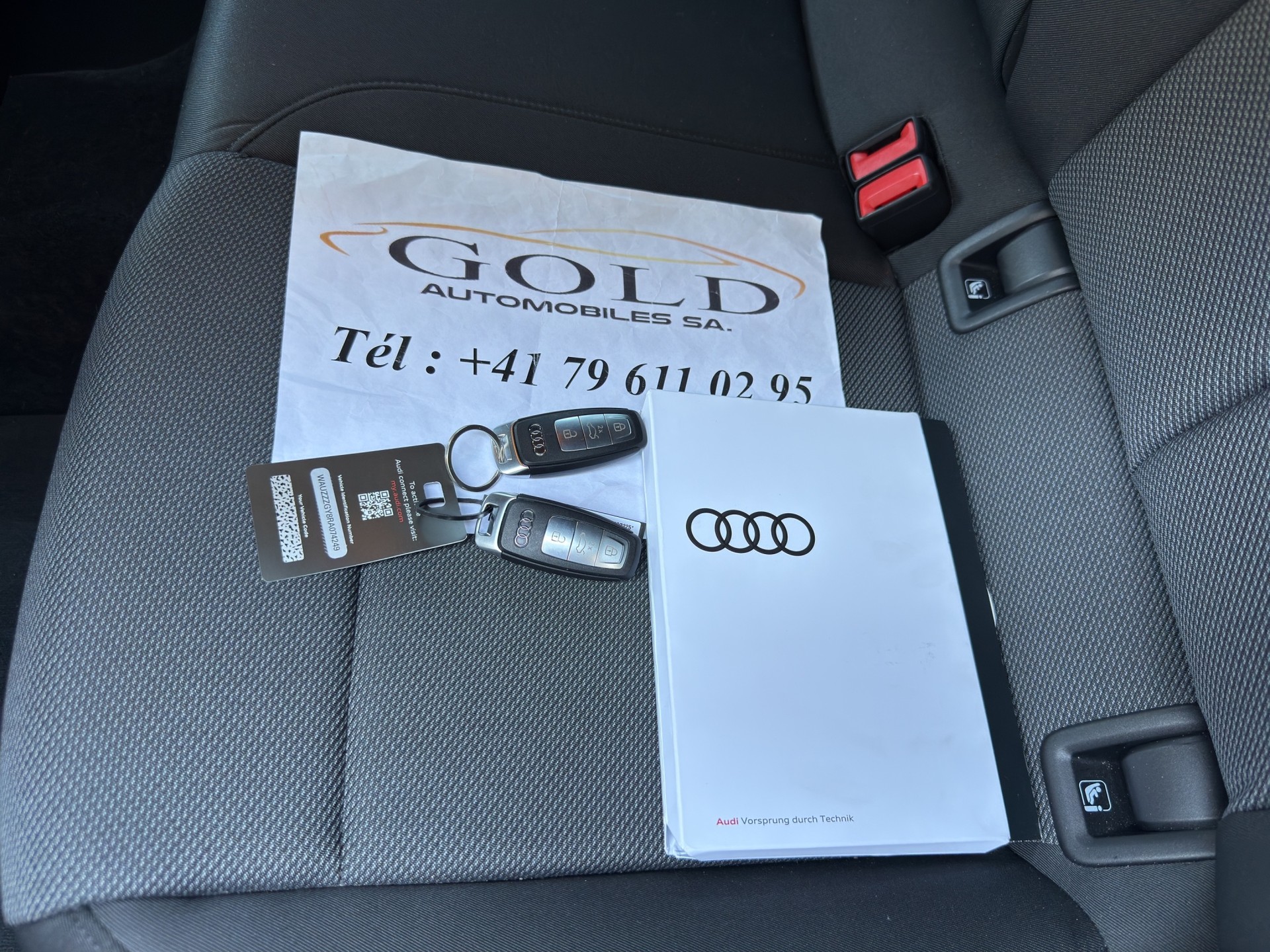 AUDI A3 Sportback 35 TFSI S line Attraction S-tronic-image-4