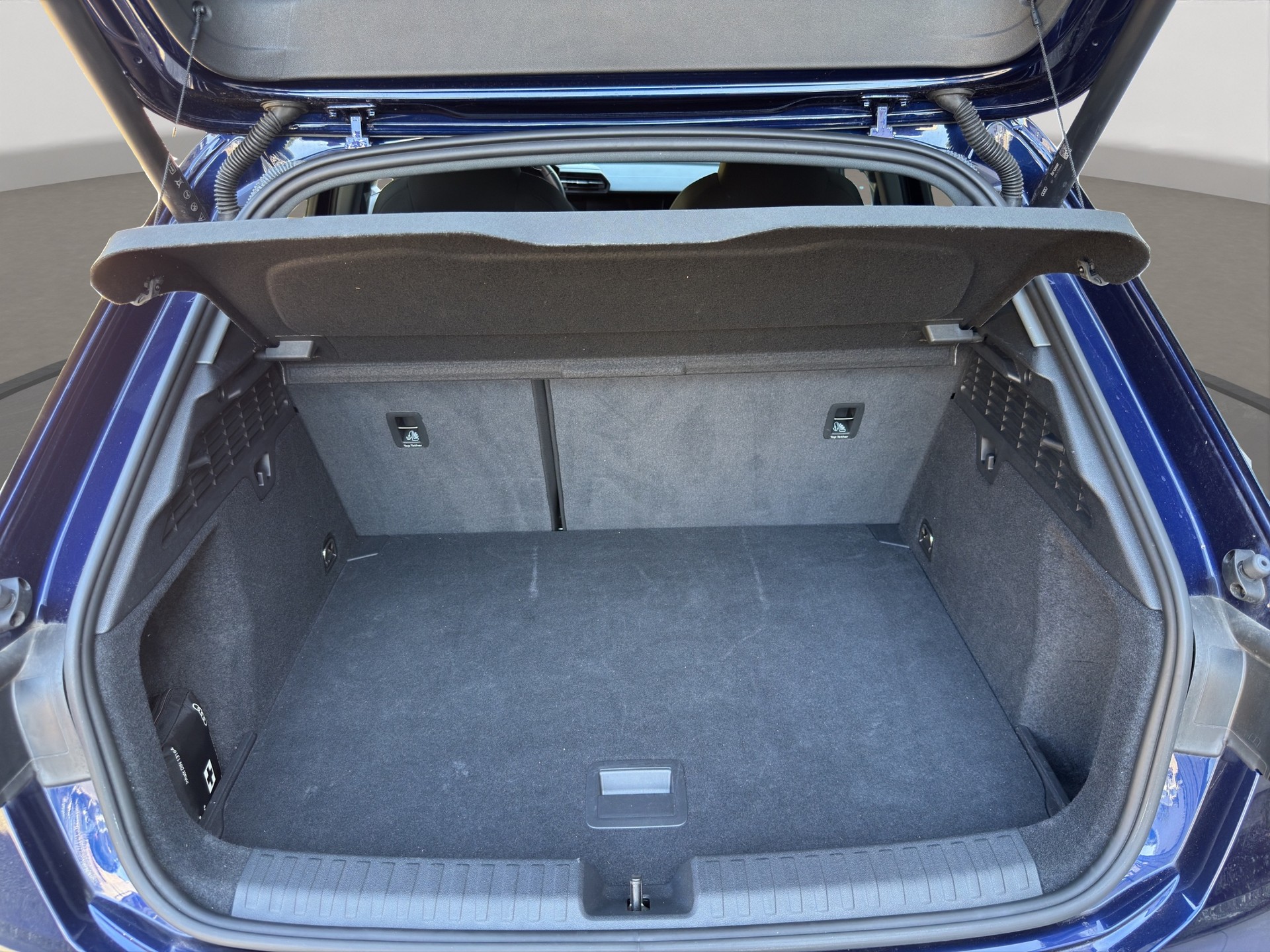 AUDI A3 Sportback 35 TFSI S line Attraction S-tronic-image-15