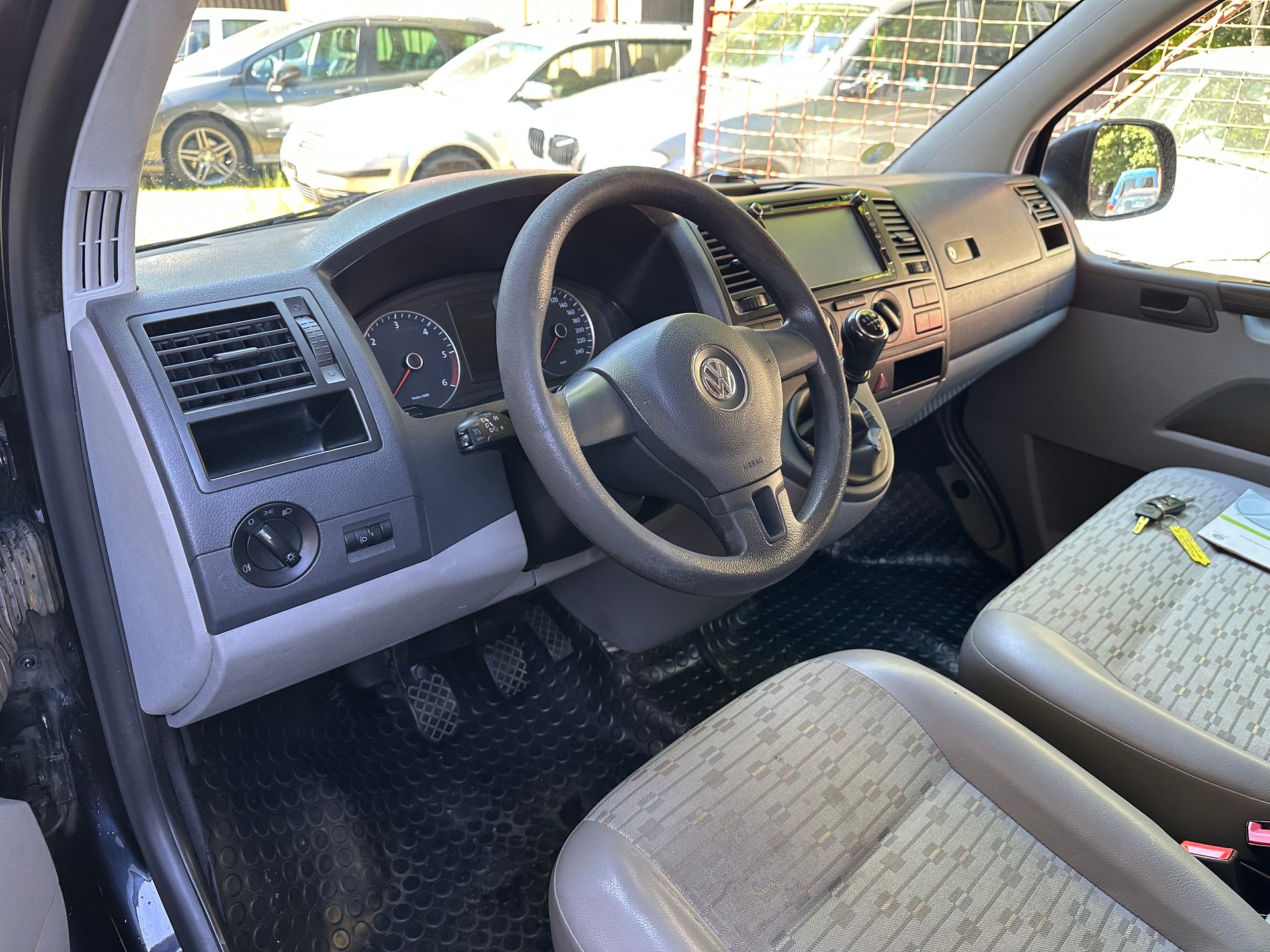 VW T5 2.0 TDI Champion 4Motion FIXPREIS-image-13