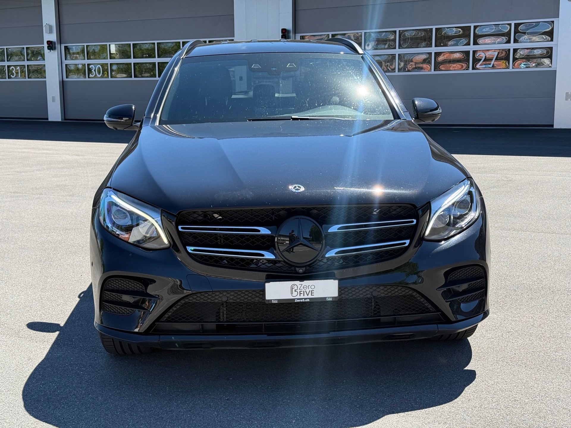 MERCEDES-BENZ GLC 300 4Matic AMG Line 9G-Tronic-image-1