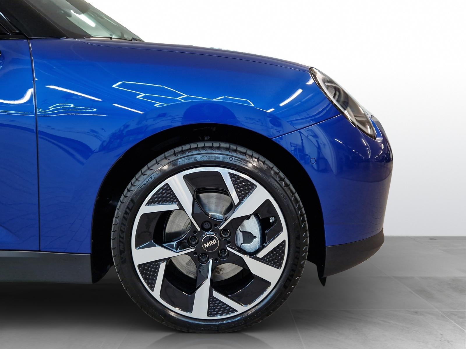 MINI Cooper SE-image-18
