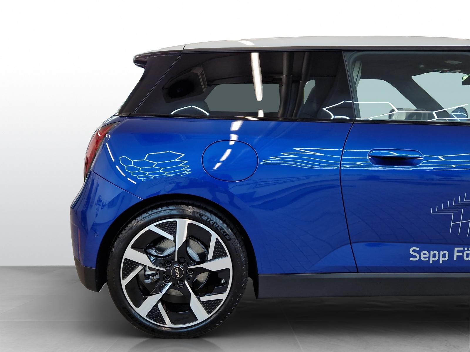 MINI Cooper SE-image-23