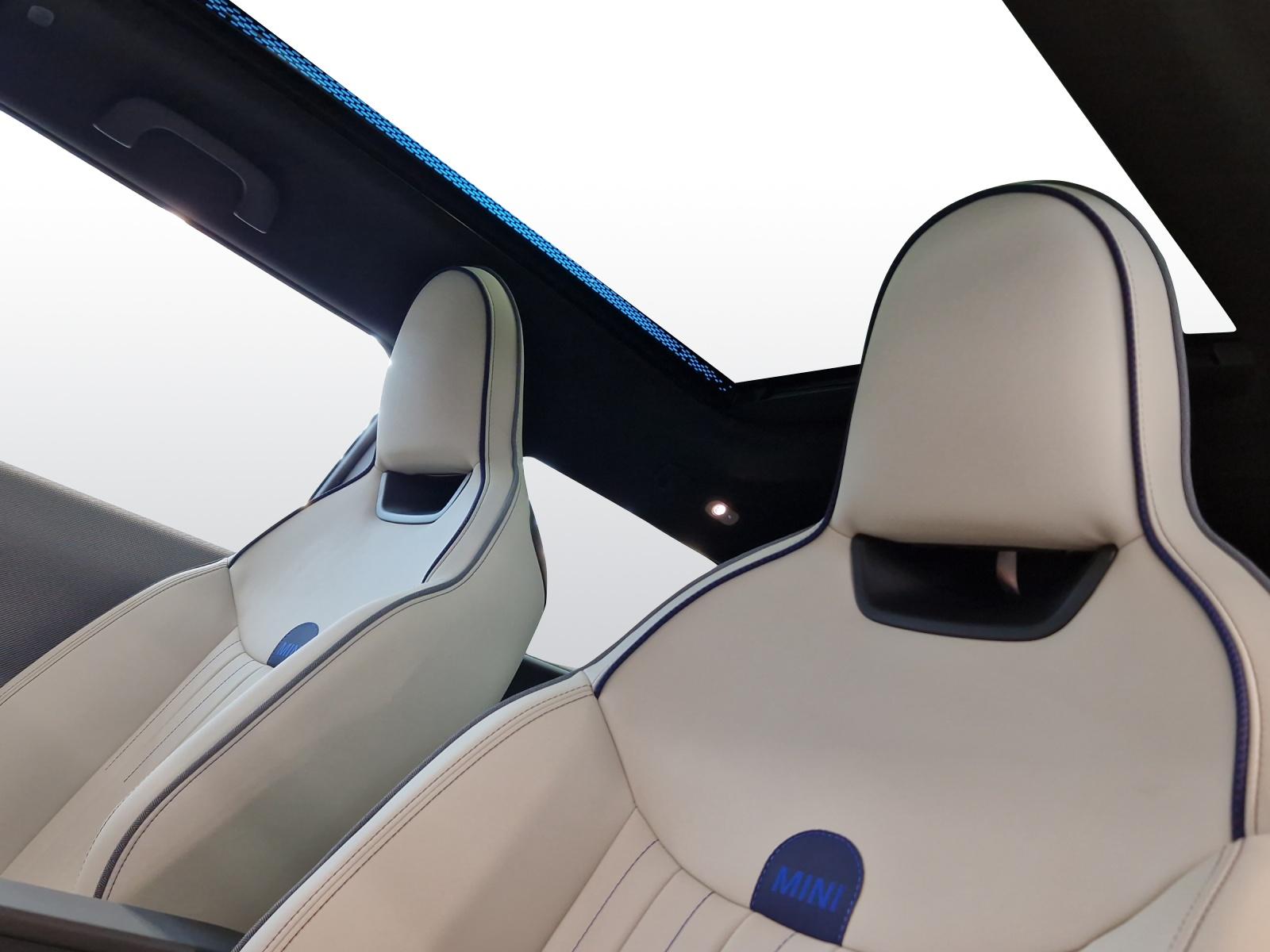 MINI Cooper SE-image-13