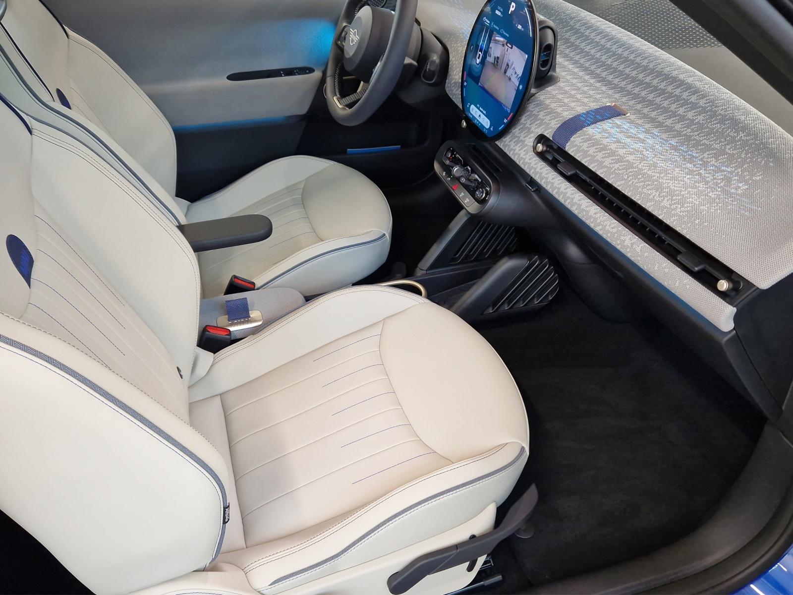 MINI Cooper SE-image-4