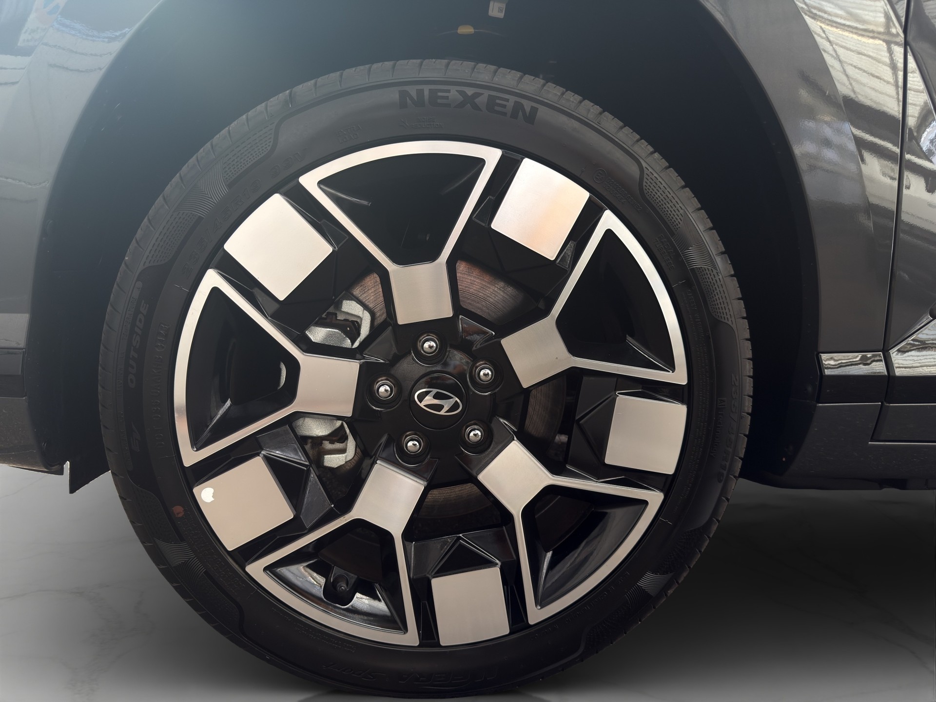 HYUNDAI Kona EV 65.4 kWh Vertex-image-21