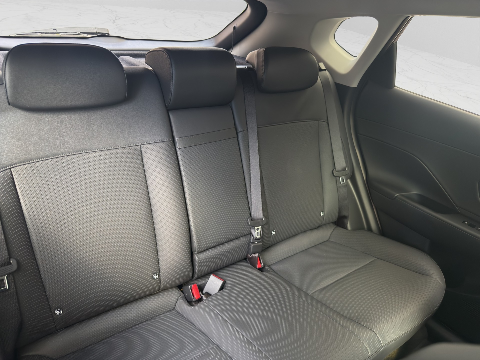 HYUNDAI Kona EV 65.4 kWh Vertex-image-19