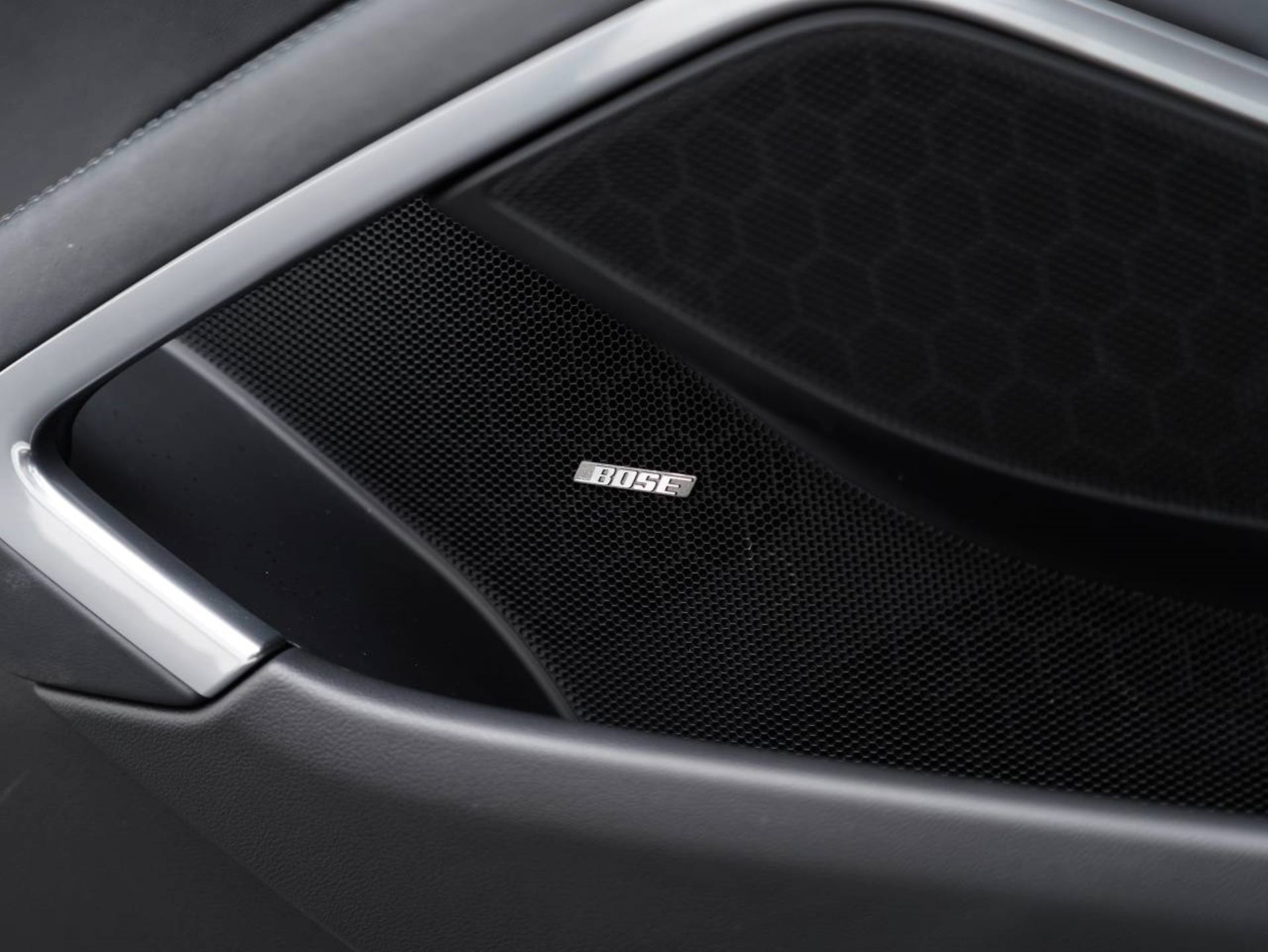 PORSCHE 911 Carrera 4 GTS-image-31