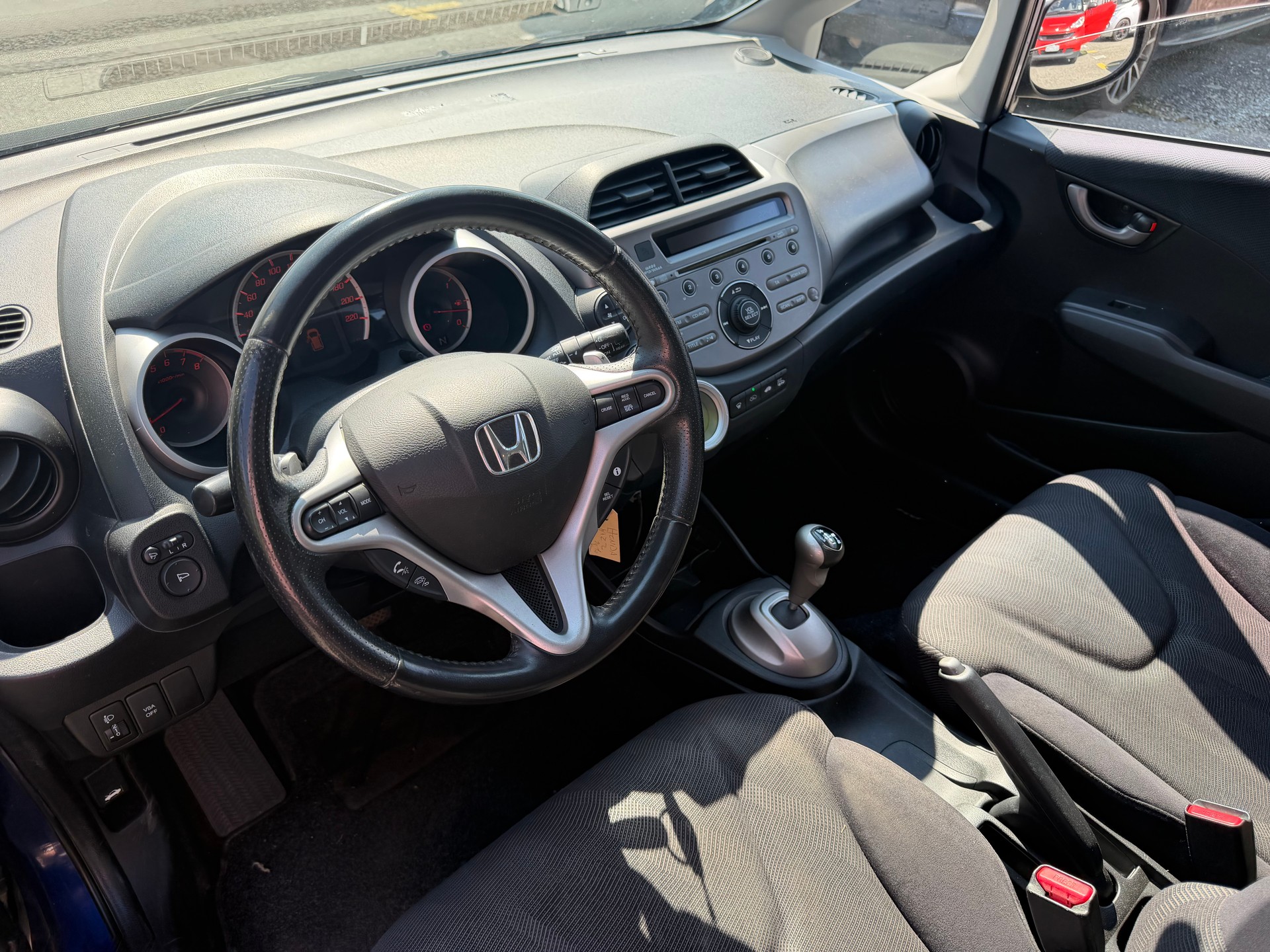 HONDA Jazz 1.4i Elegance i-Shift-image-8