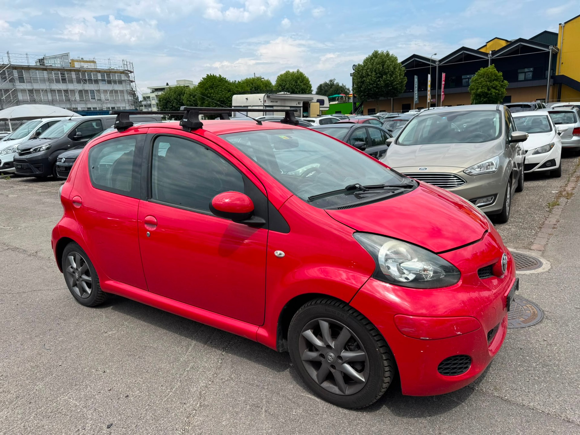 TOYOTA Aygo 1.0 Linea Luna Red-image-2