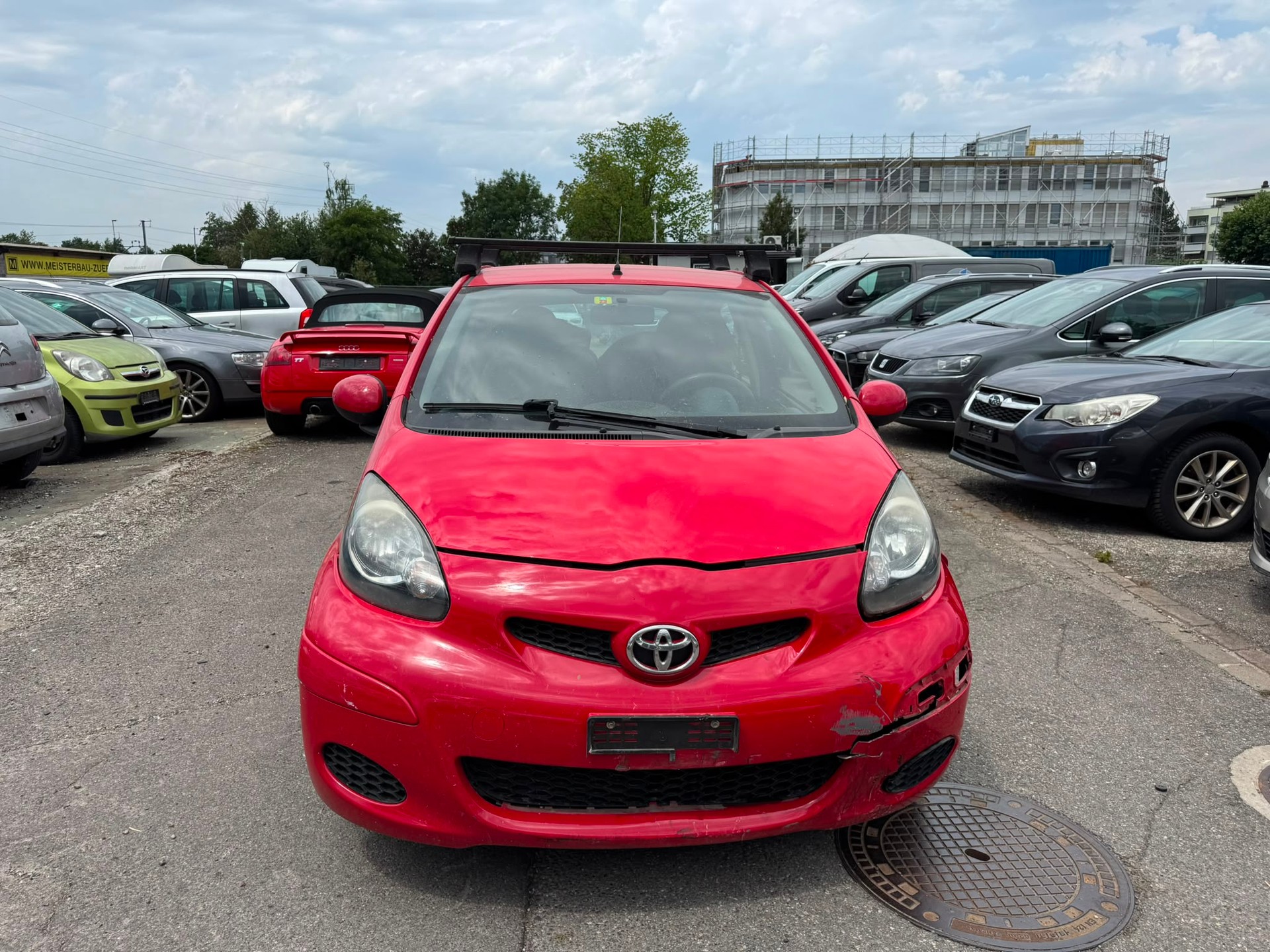 TOYOTA Aygo 1.0 Linea Luna Red-image-0