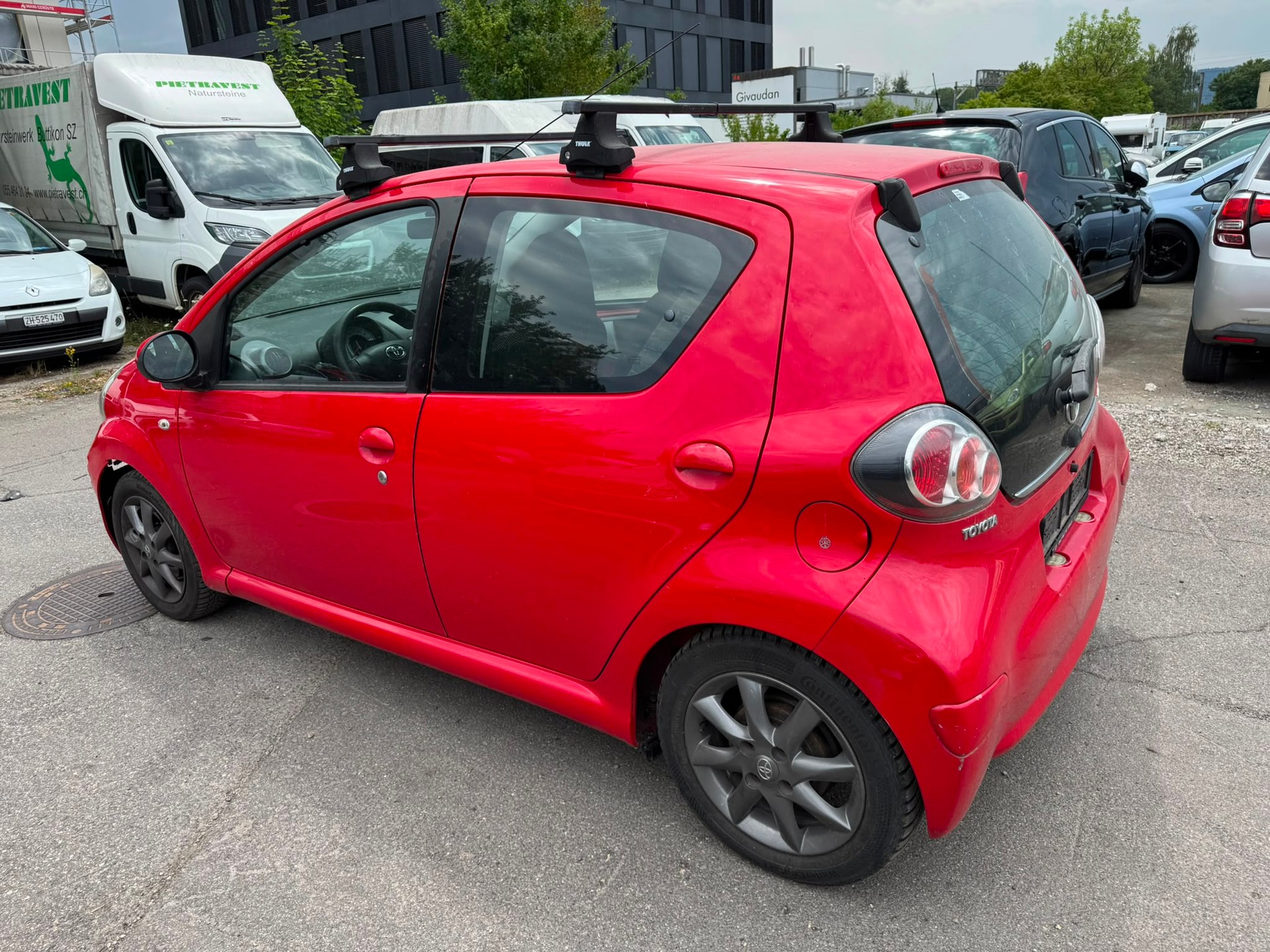 TOYOTA Aygo 1.0 Linea Luna Red-image-4