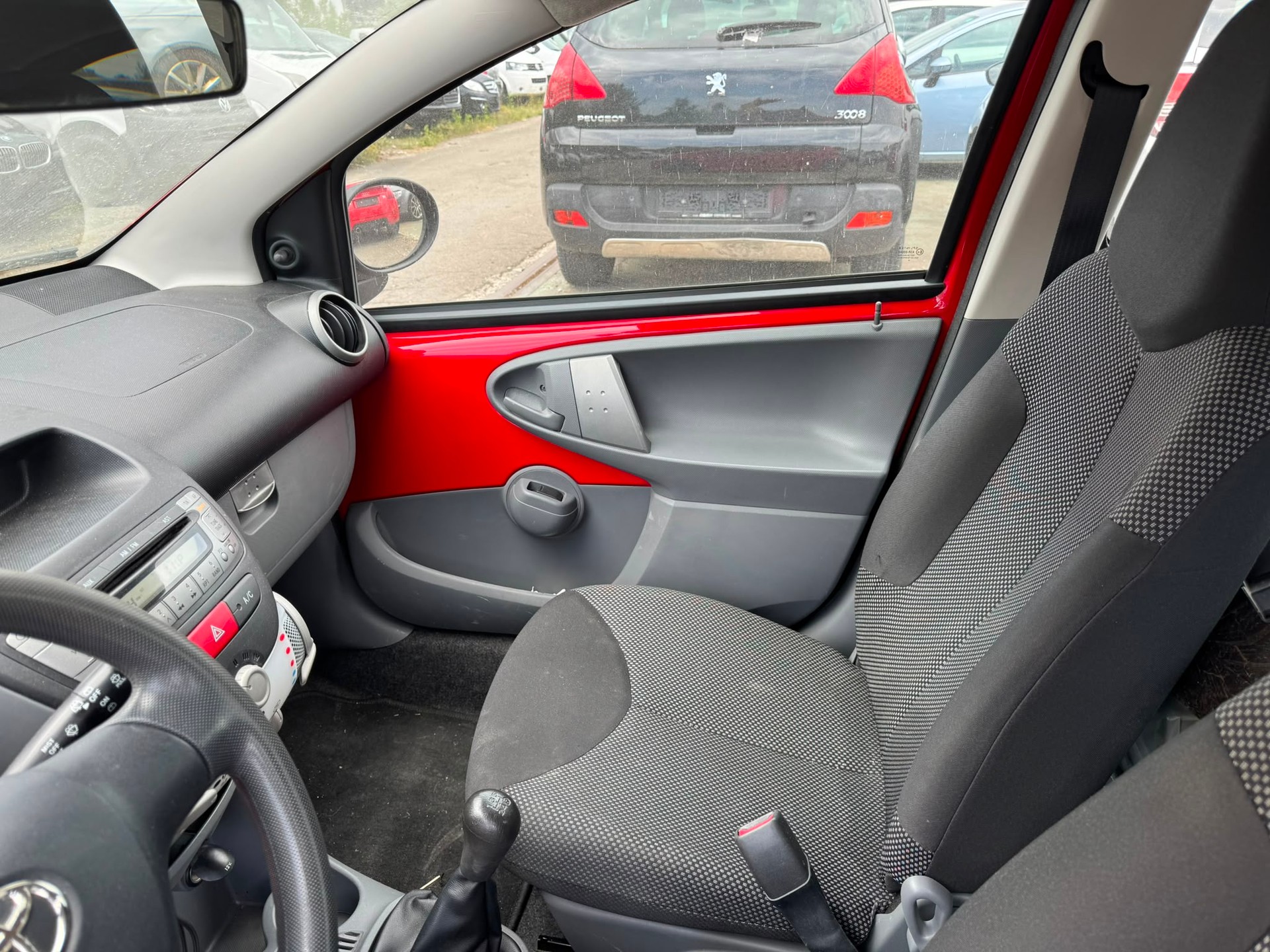 TOYOTA Aygo 1.0 Linea Luna Red-image-7