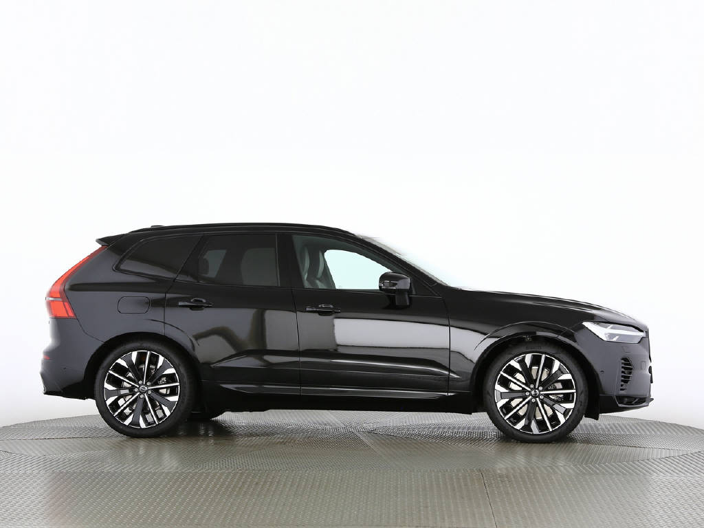 VOLVO XC60 2.0 T8 TE Ultra Dark eAWD-image-17