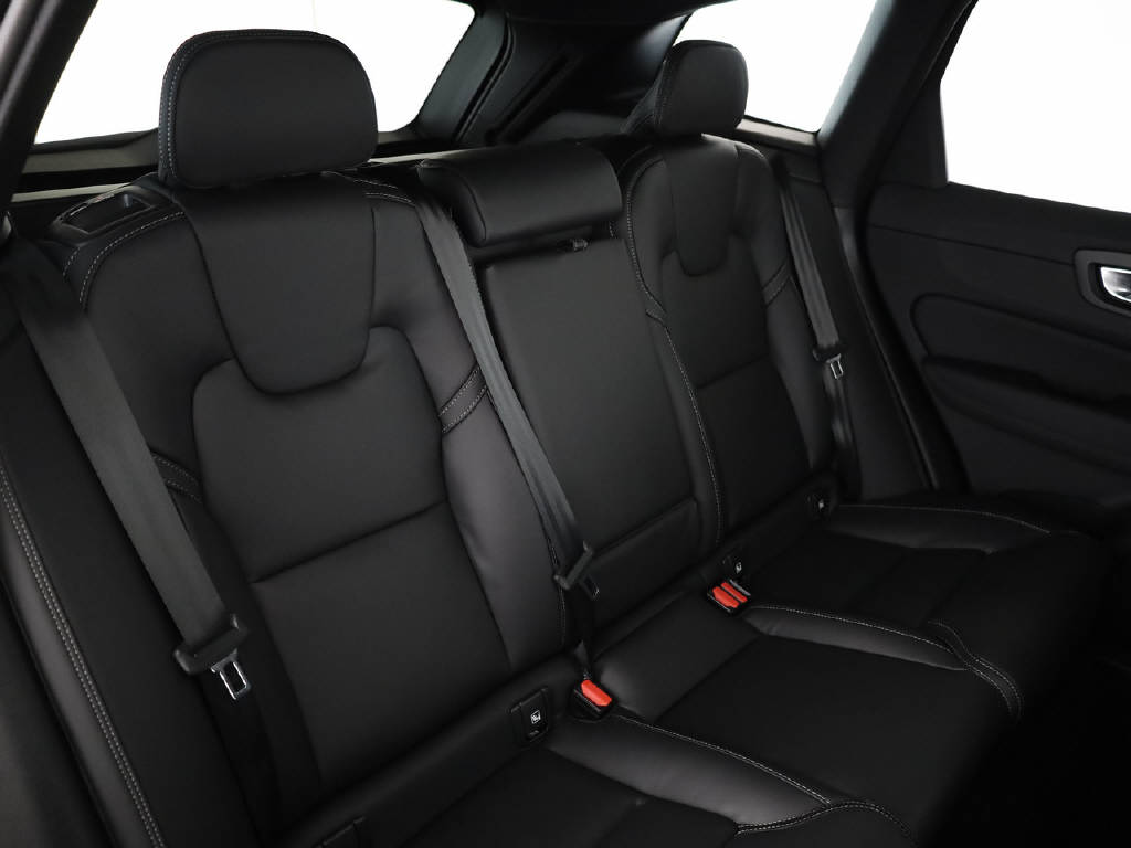 VOLVO XC60 2.0 T8 TE Ultra Dark eAWD-image-5