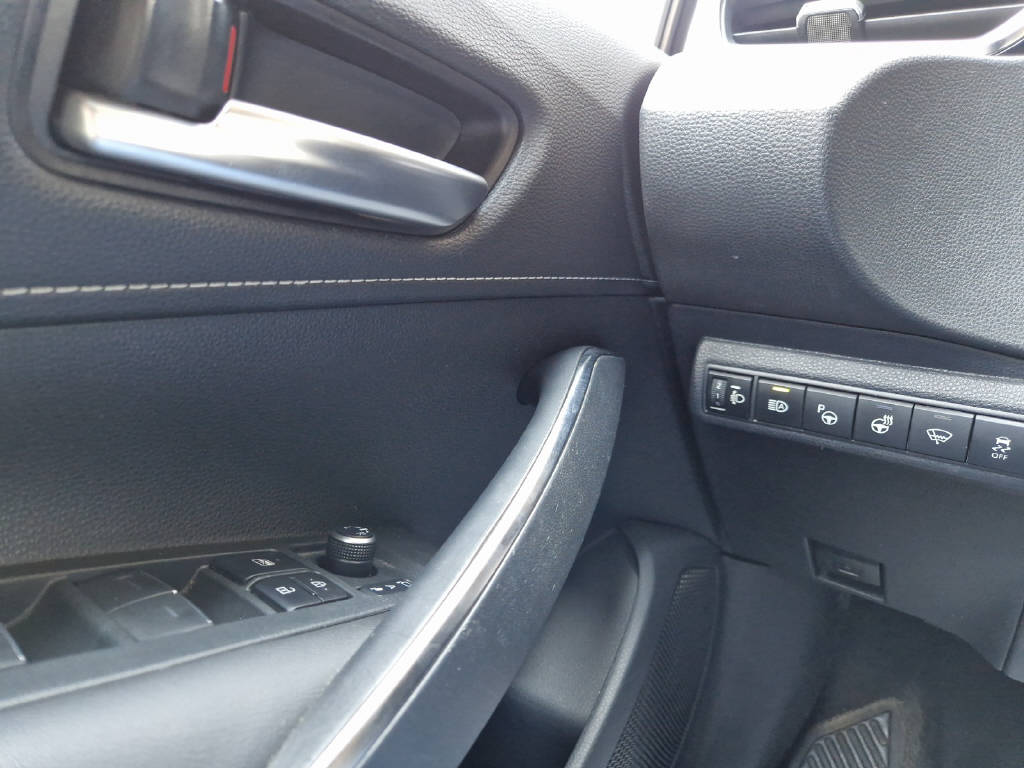 TOYOTA Corolla 1.8 HSD Trend-image-16