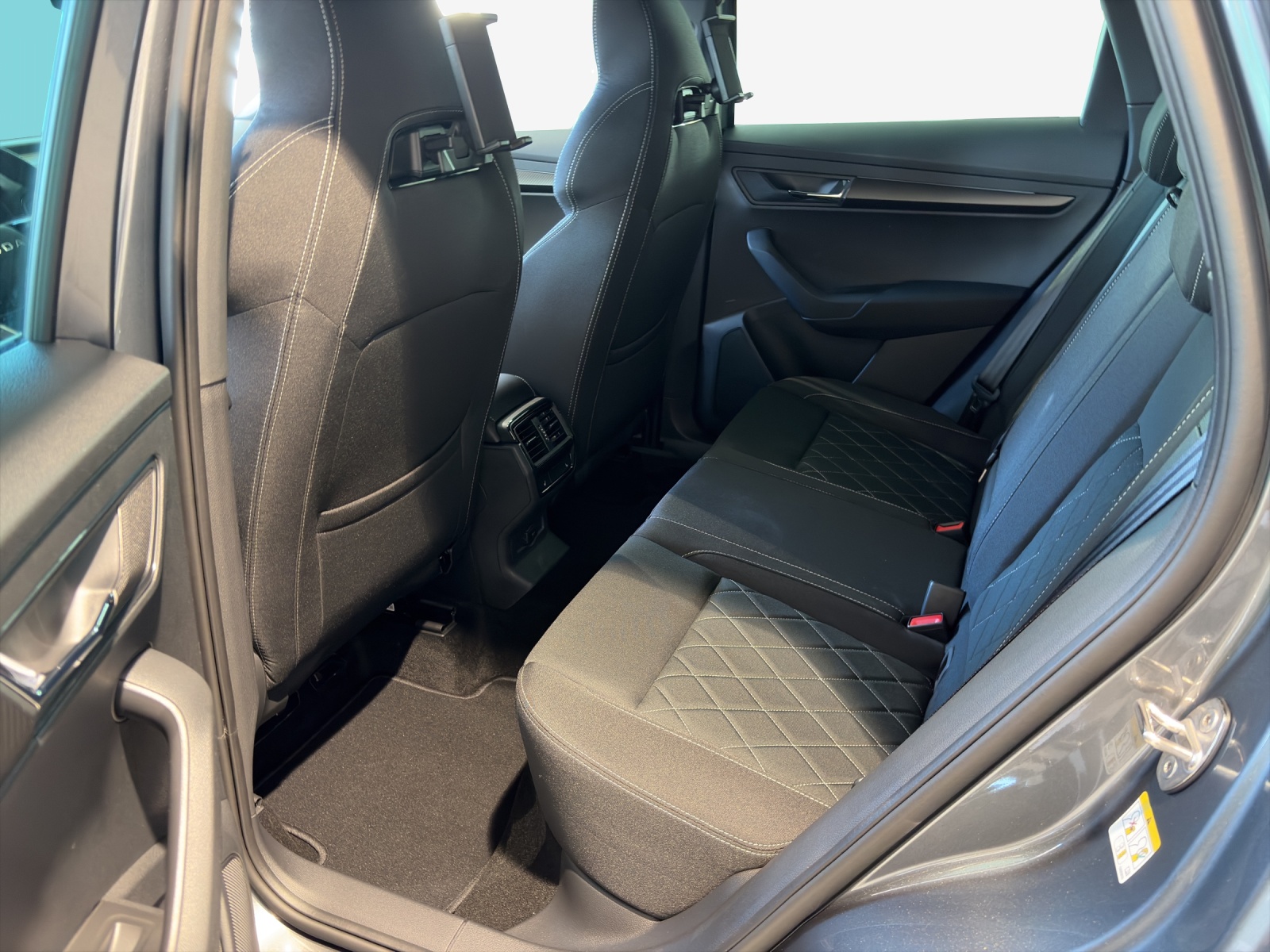SKODA Karoq 2.0 TDI CR Sport Line 4x4 DSG-image-10