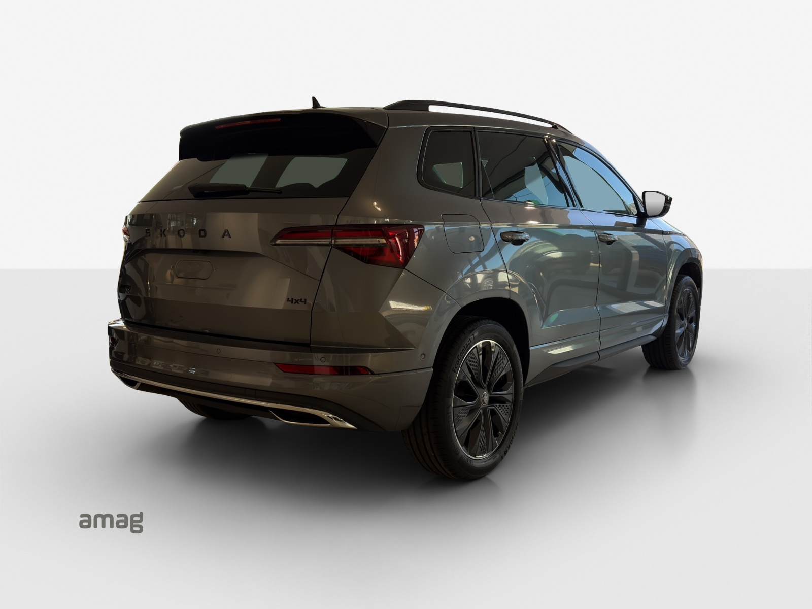 SKODA Karoq 2.0 TDI CR Sport Line 4x4 DSG-image-4
