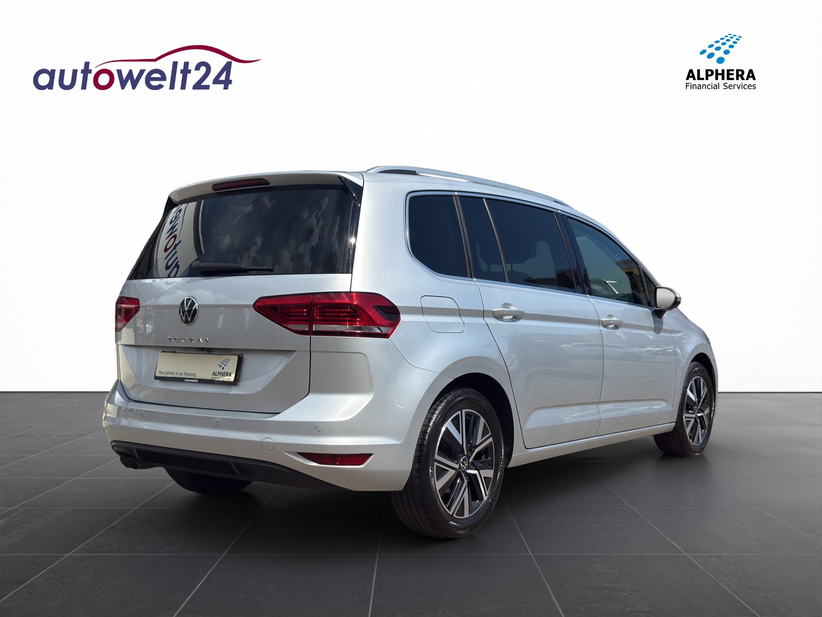 VW Touran 2.0 TDI BlueMotion Technology Highline DSG-image-4