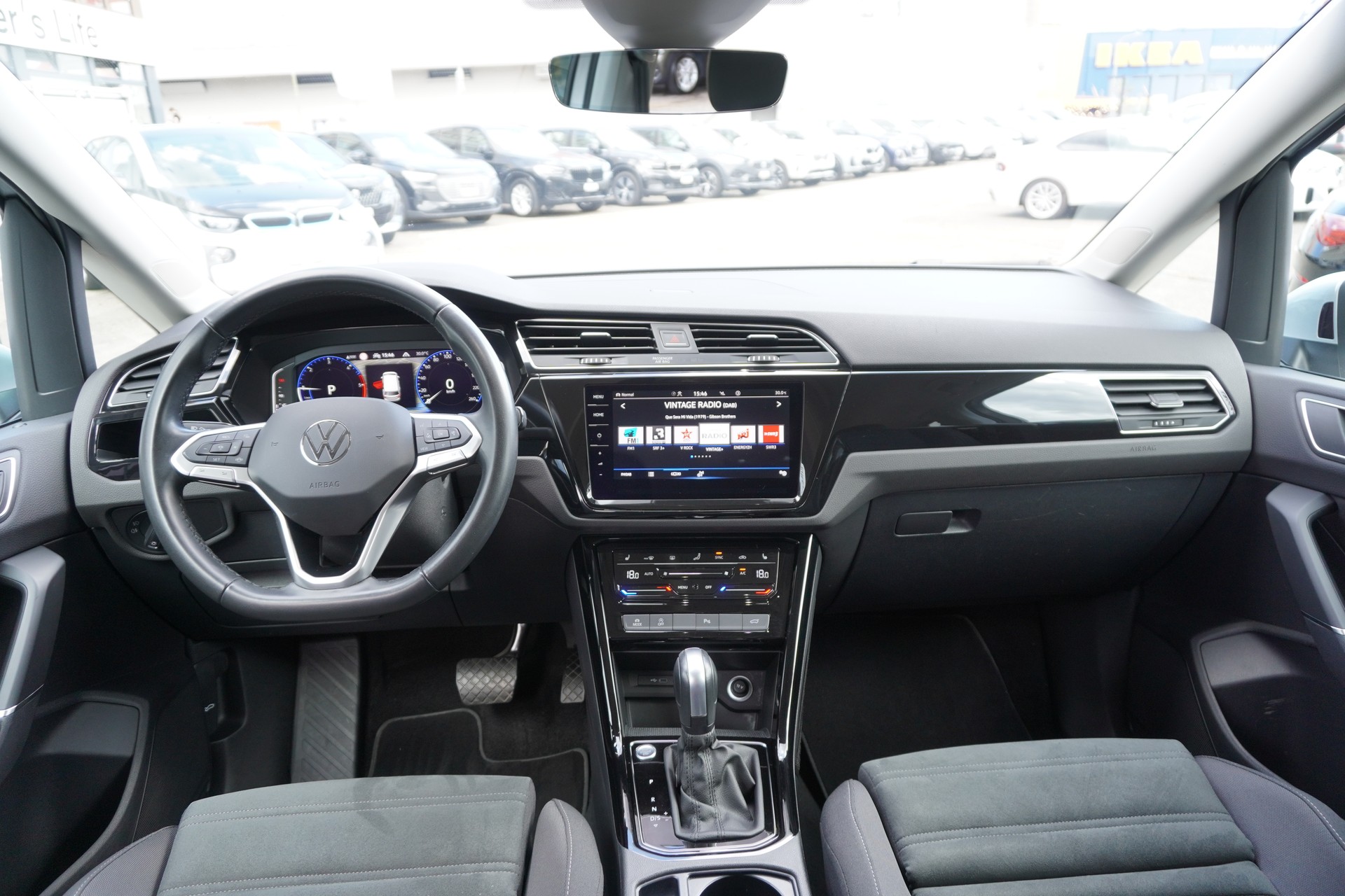 VW Touran 2.0 TDI BlueMotion Technology Highline DSG-image-15