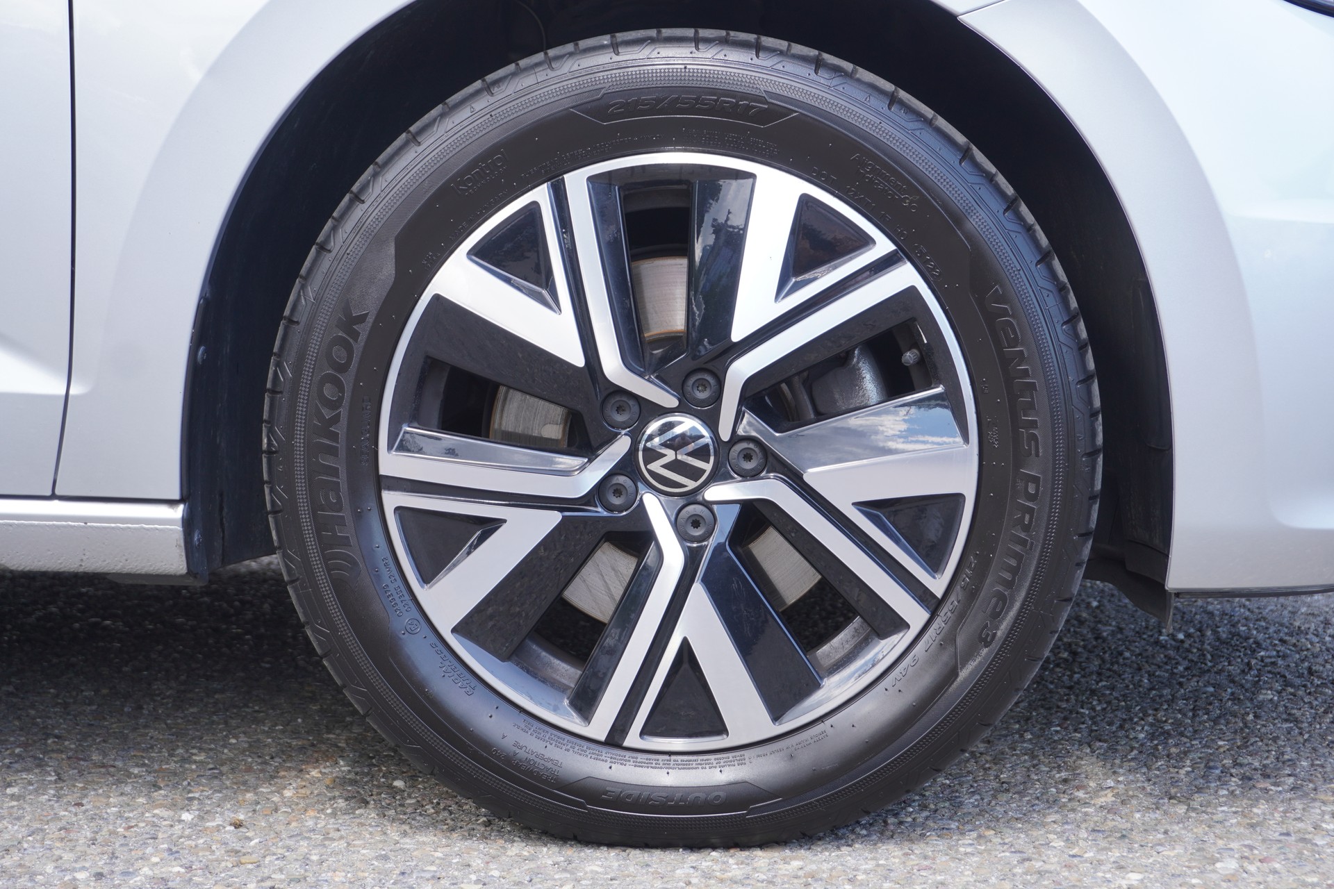 VW Touran 2.0 TDI BlueMotion Technology Highline DSG-image-8